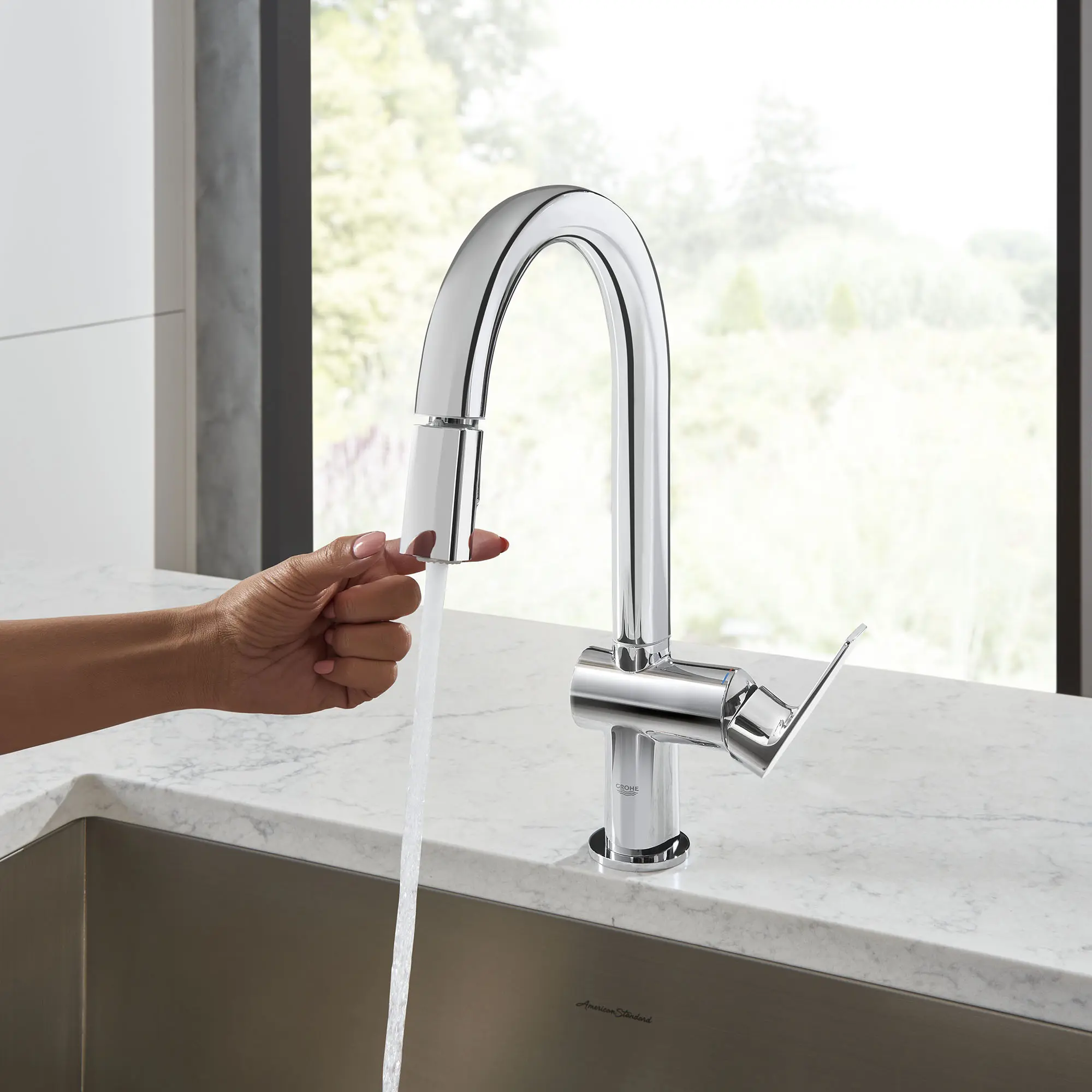 Single-Handle Pull Down Dual Spray Bar Faucet 1.75 GPM (6.6 L/min)