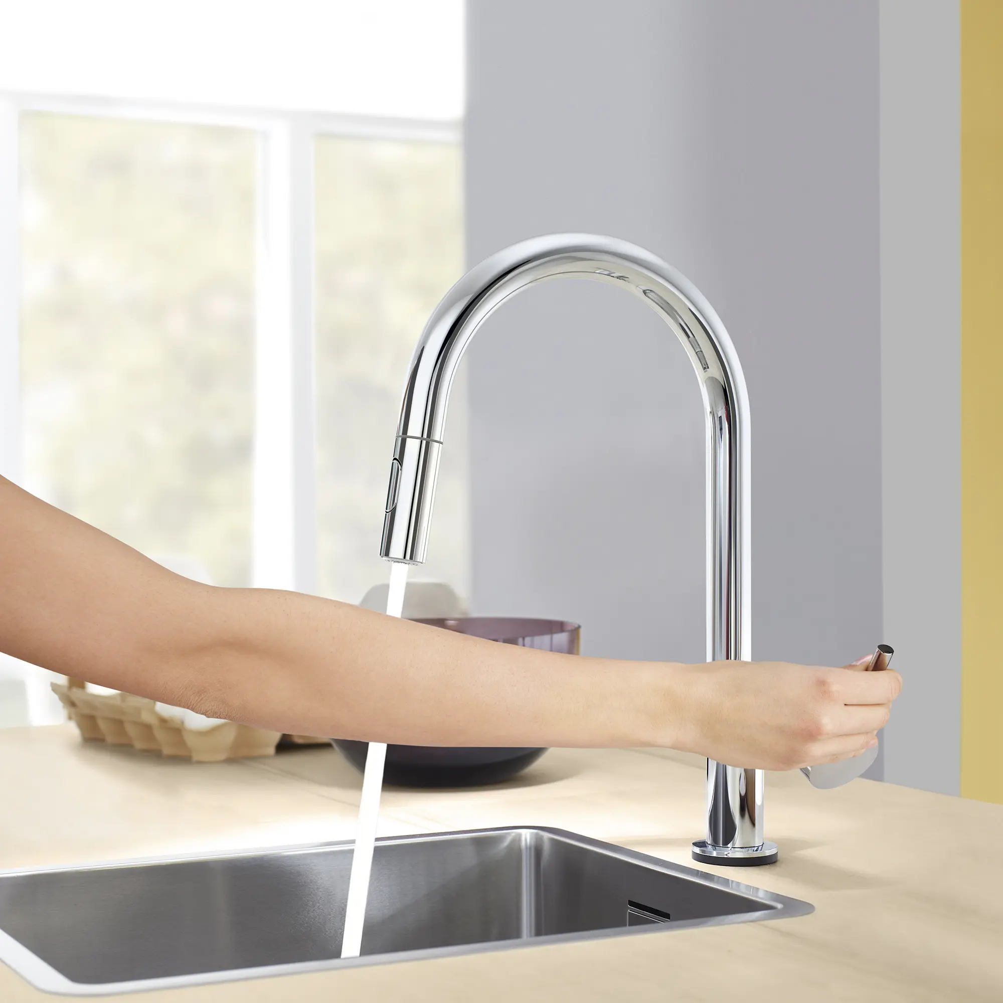 Single-Handle Pull Down Kitchen Faucet Dual Spray 1.75 GPM with Touch Technology