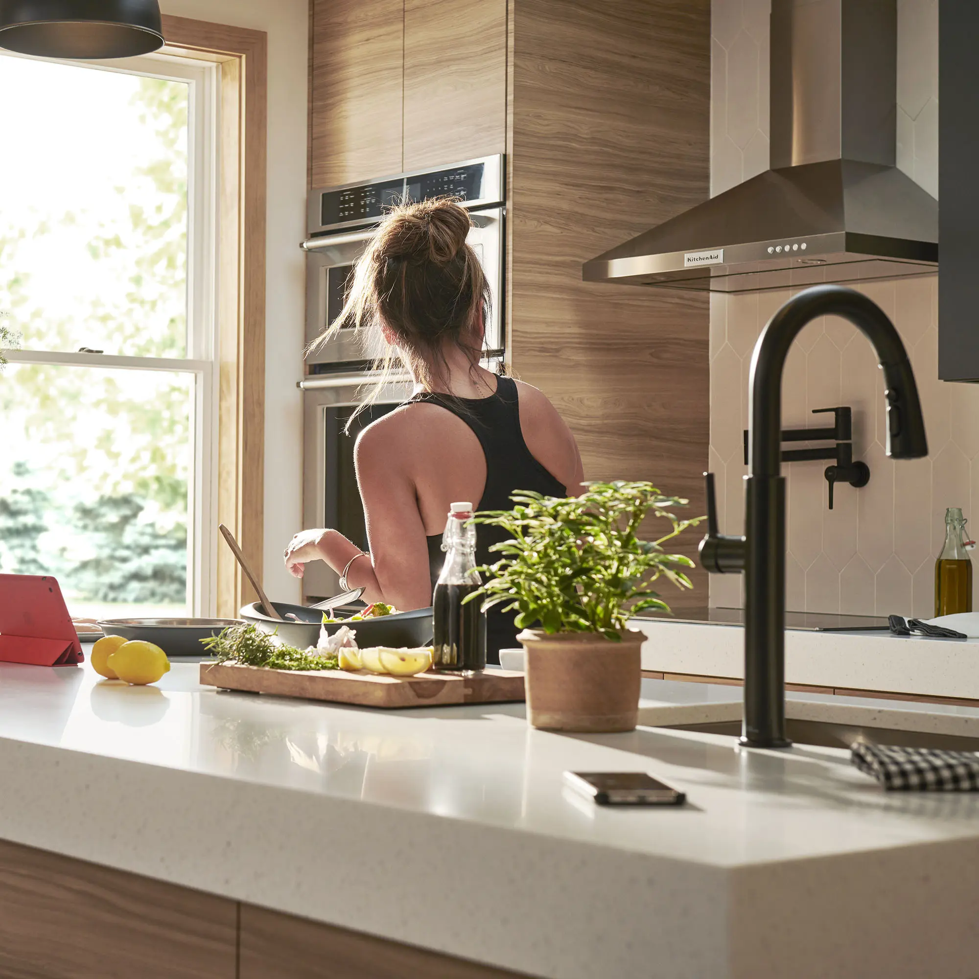 Studio® S Pull-Down Dual Spray Kitchen Faucet