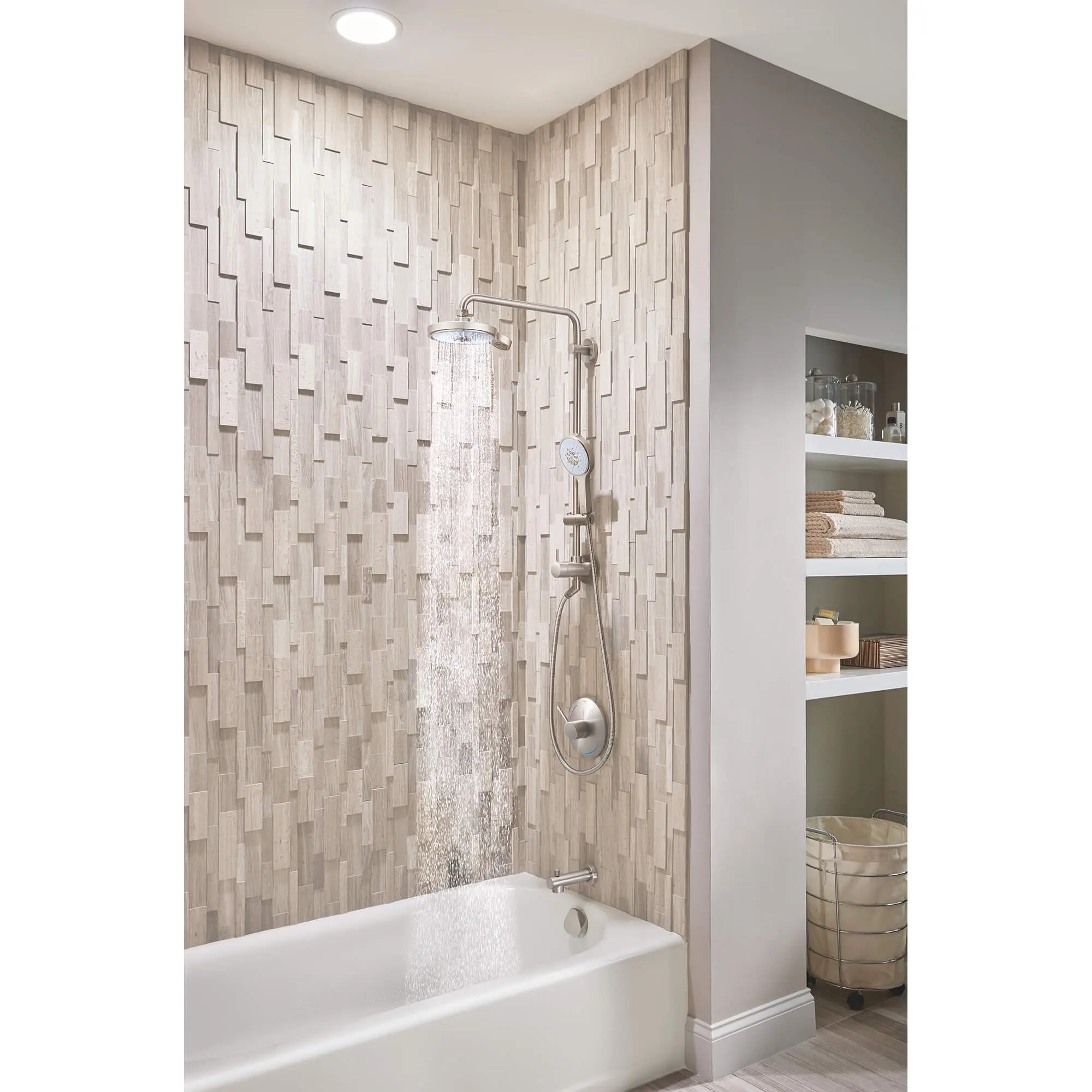 130 Hand Shower - 4 Sprays, 9.5 L/min (2.5 gpm)
