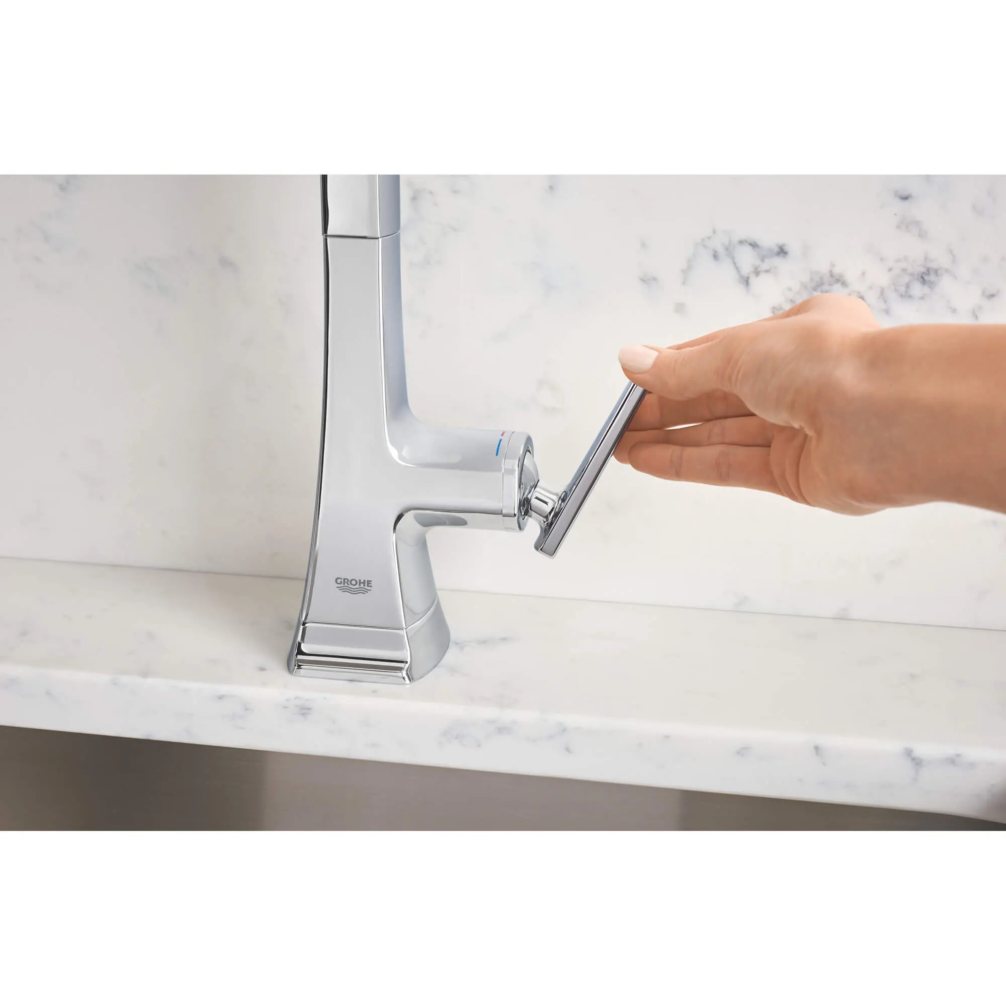 Single-Handle Pull Down Kitchen Faucet Dual Spray 1.75 GPM