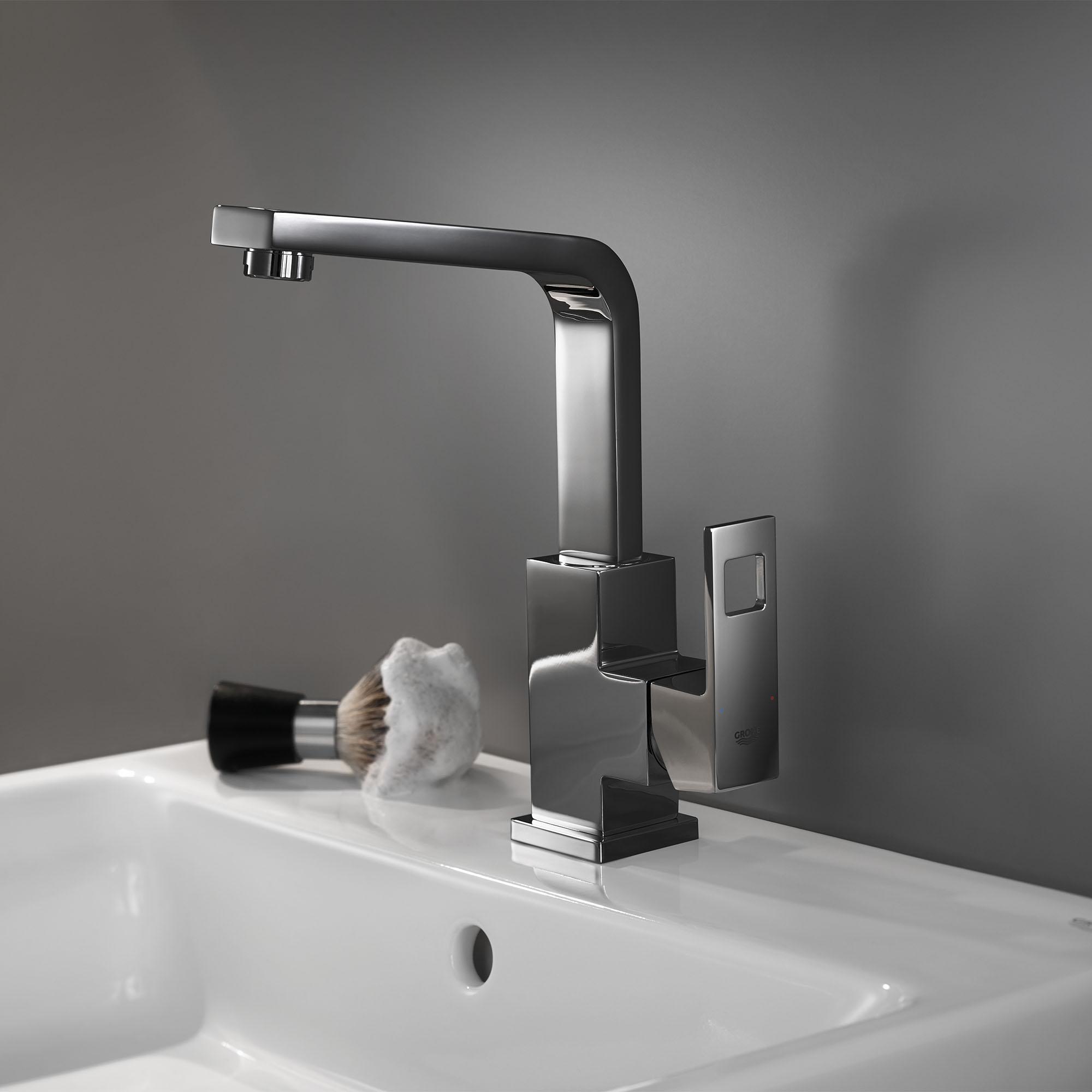 Single Hole Single-Handle L-Size Bathroom Faucet, 1.2 GPM (4.5 L/min)