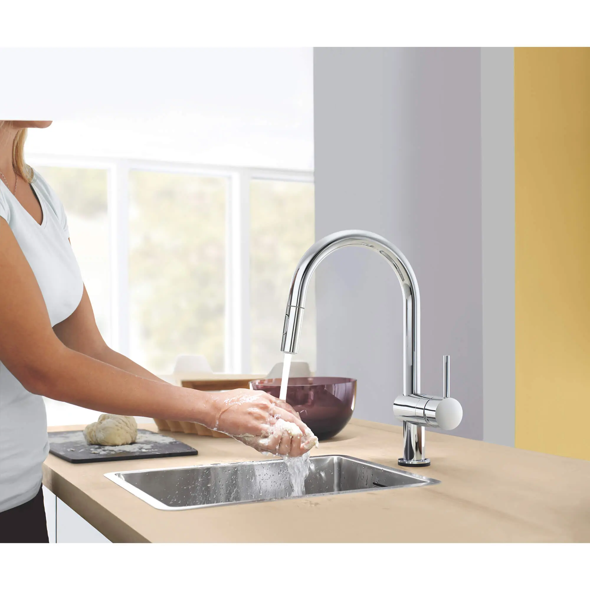 Single-Handle Pull Down Kitchen Faucet Dual Spray 1.75 GPM with Touch Technology