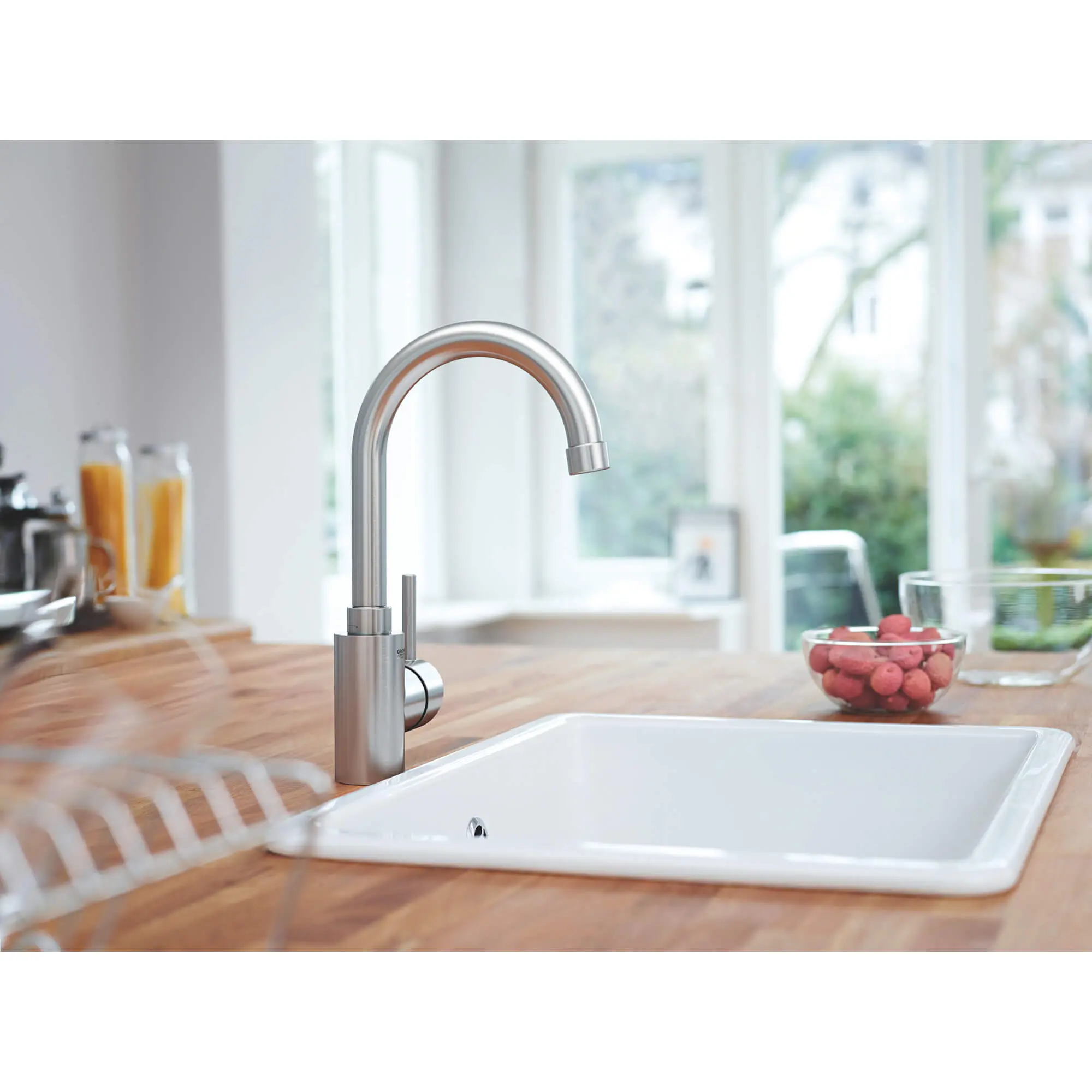 Single-Handle Pull Down Dual Spray Bar Faucet 6.6 L/min (1.75 gpm)