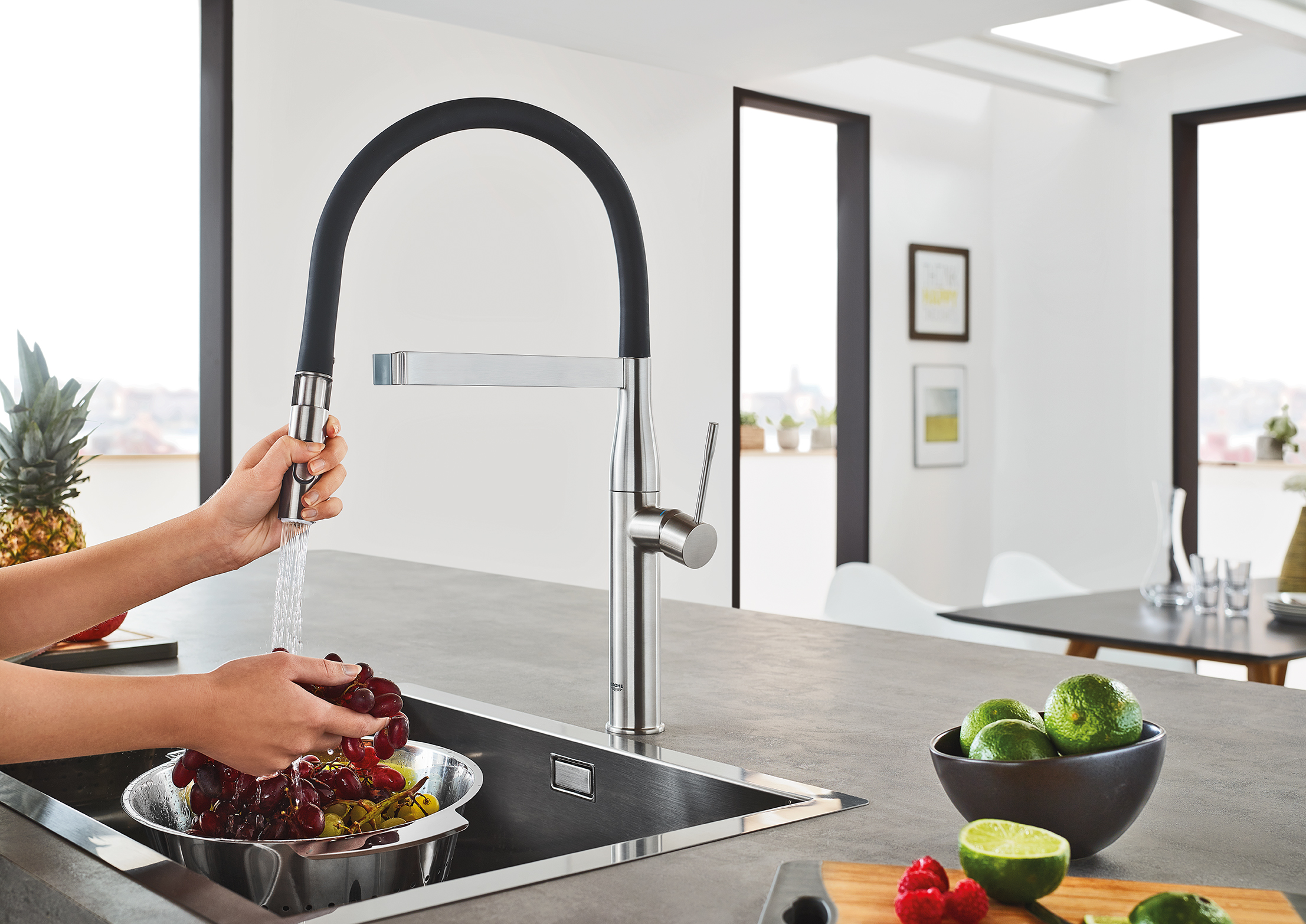 Essence Single-Handle Semi-Pro Dual Spray Kitchen Faucet 1.75 GPM (6.6 L/min)