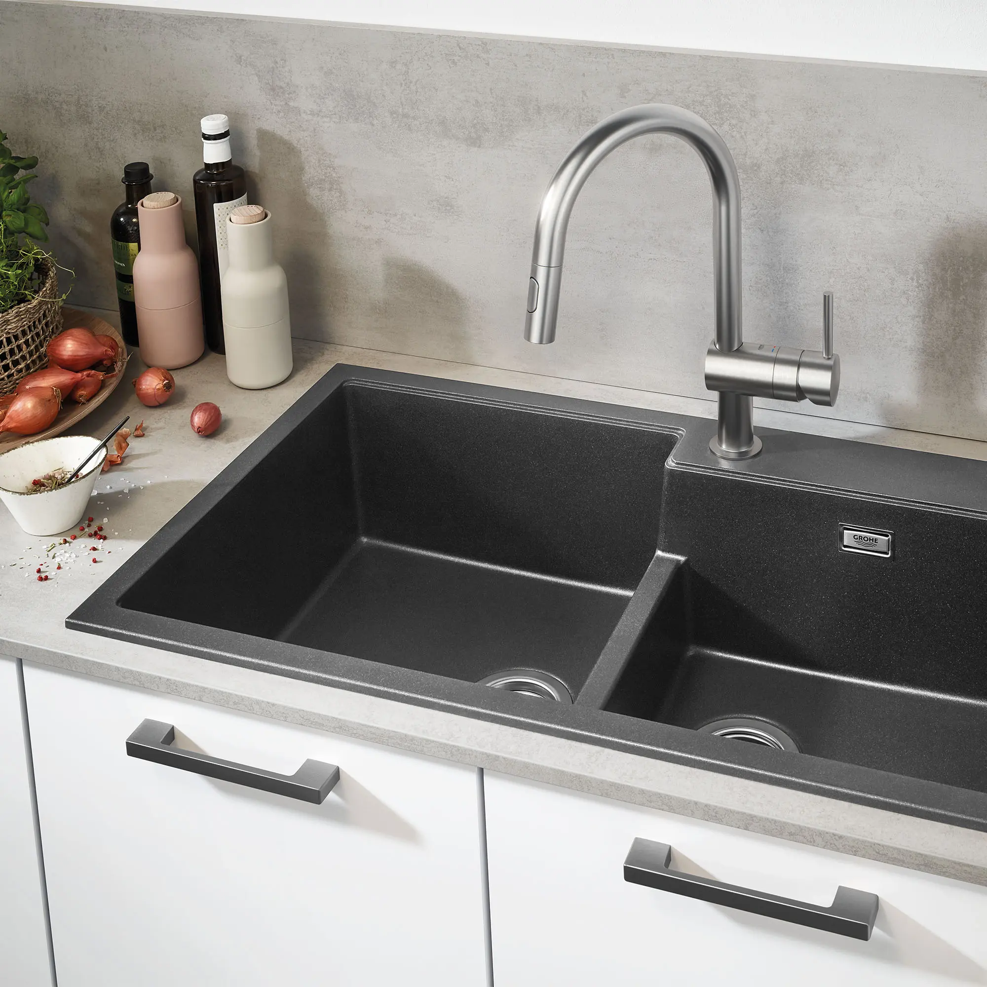 Robinet de cuisine rétractable à poignée simple et double jet 6,6 L/min (1,75 gpm)