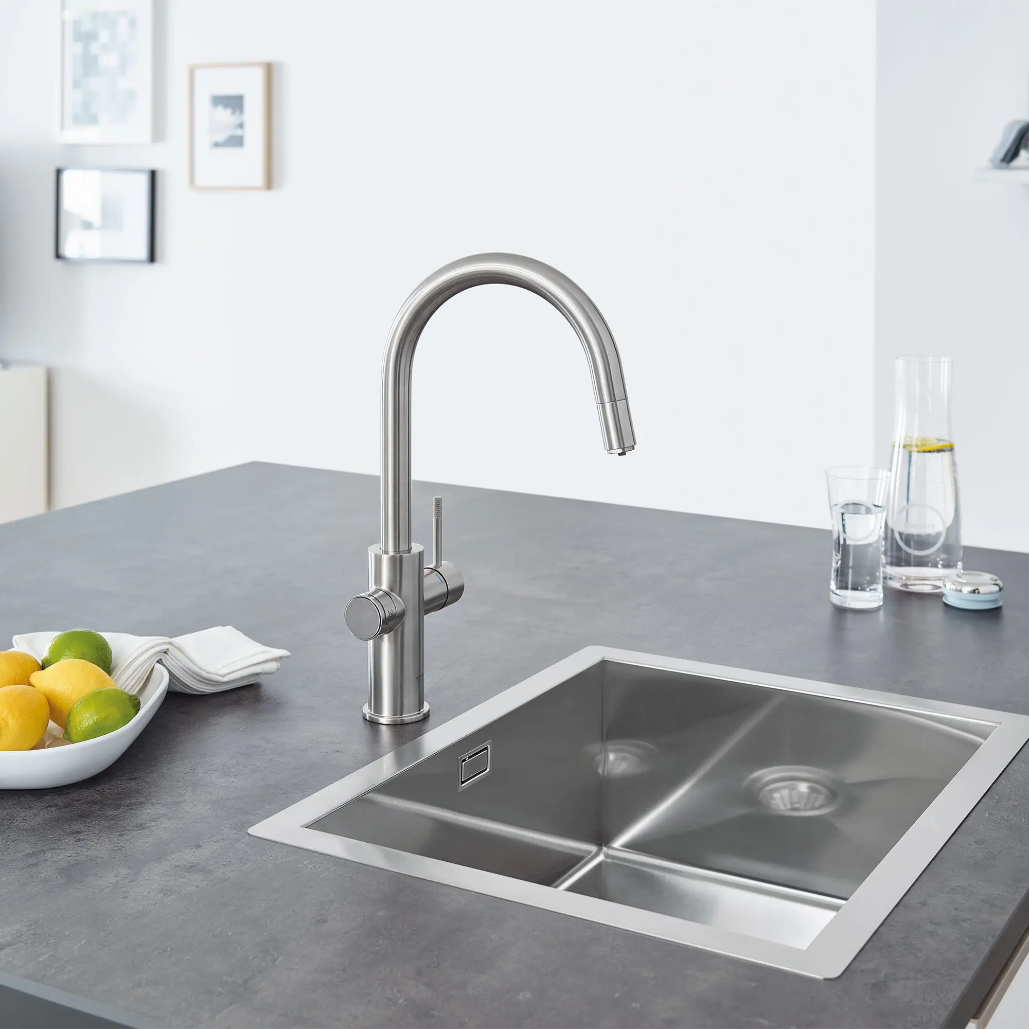 GROHE Blue Single-Handle Pull Down Kitchen Faucet Single Spray 6.6 L/min (1.75 gpm) Chilled & Sparkling Water