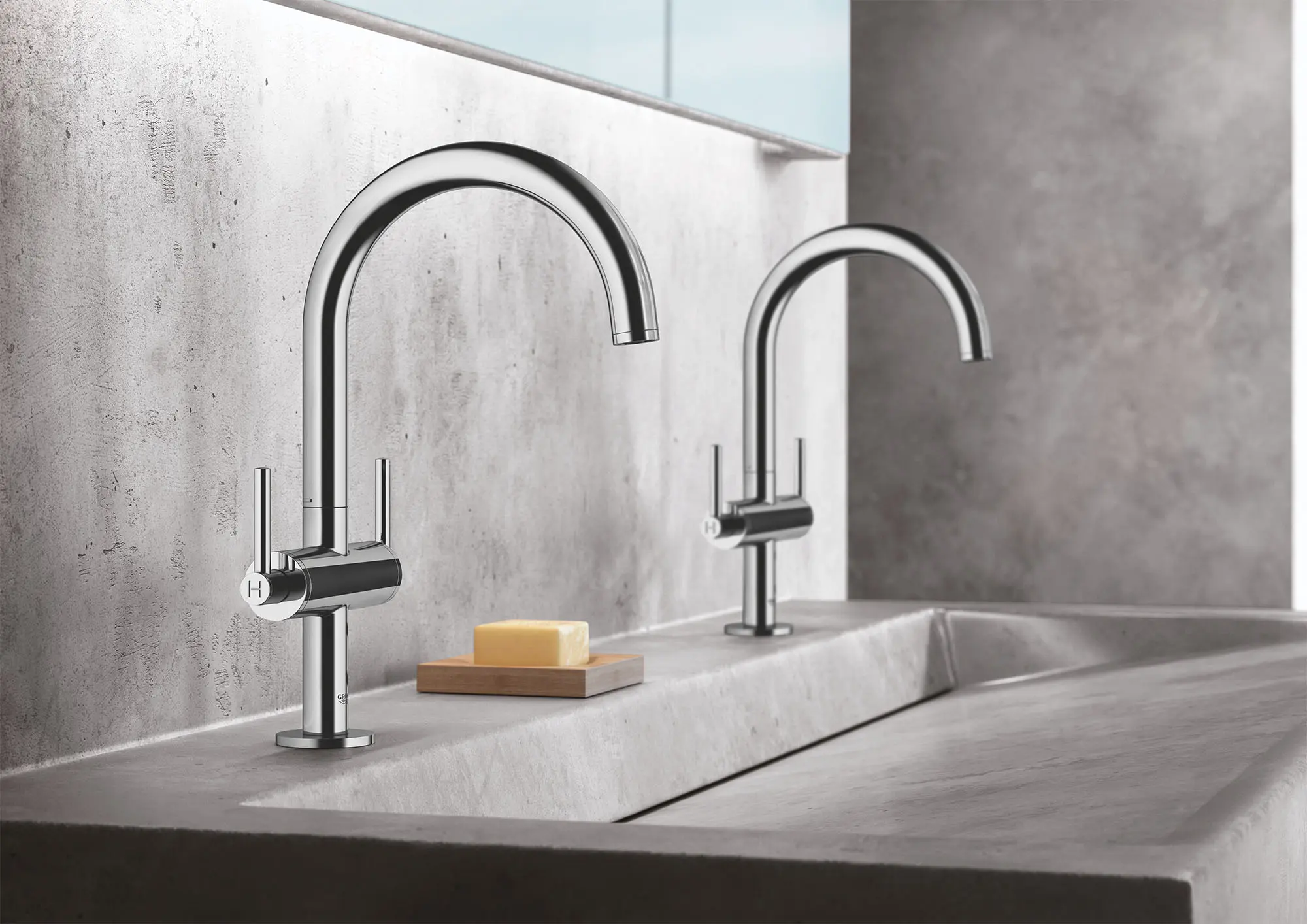 Single Hole Single-Handle L-Size Bathroom Faucet 4.5 L/min (1.2 gpm)