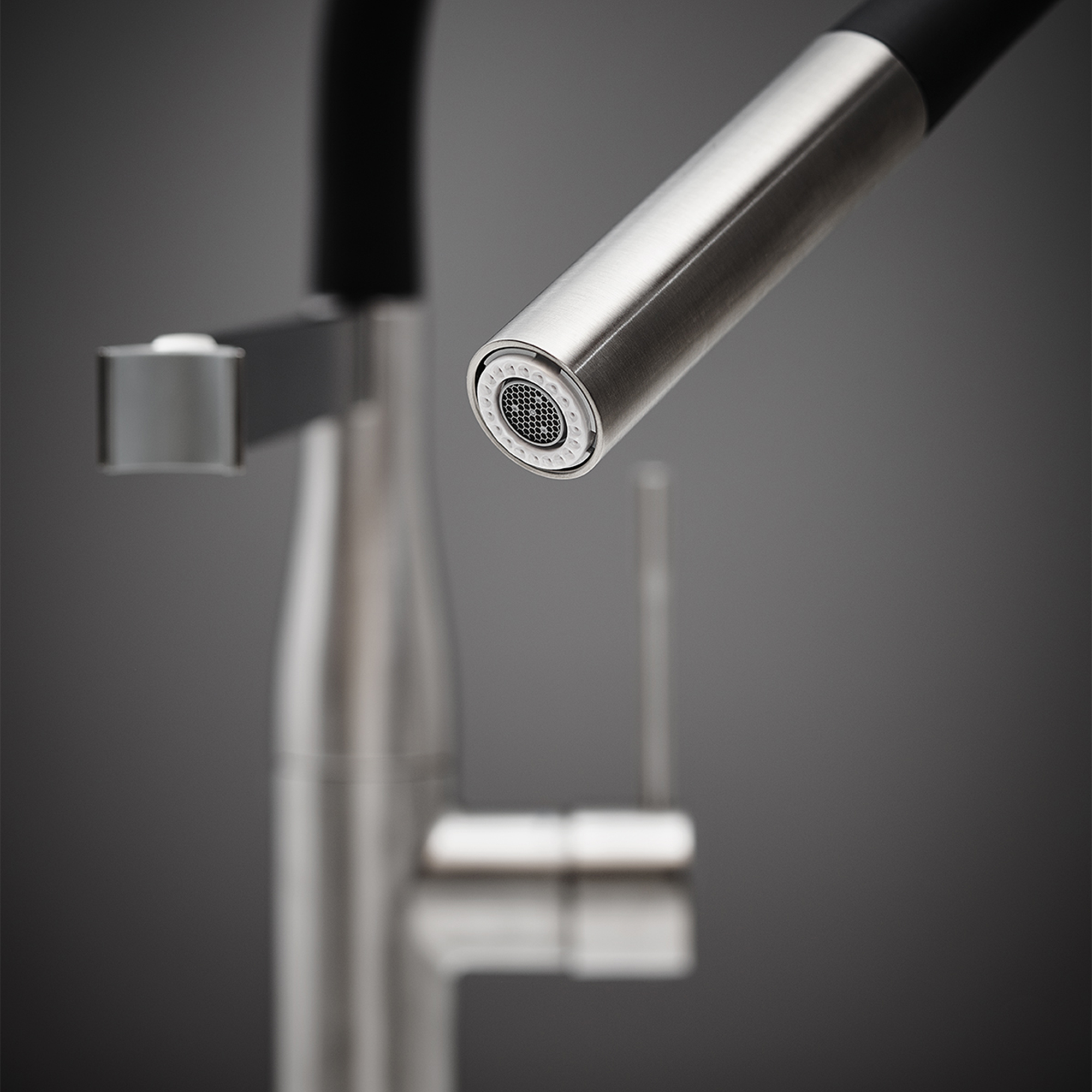 GROHE 30295DC0 Essence Semi-Pro Grifo de cocina con rociador extraíble  Supersteel (acero inoxidable)