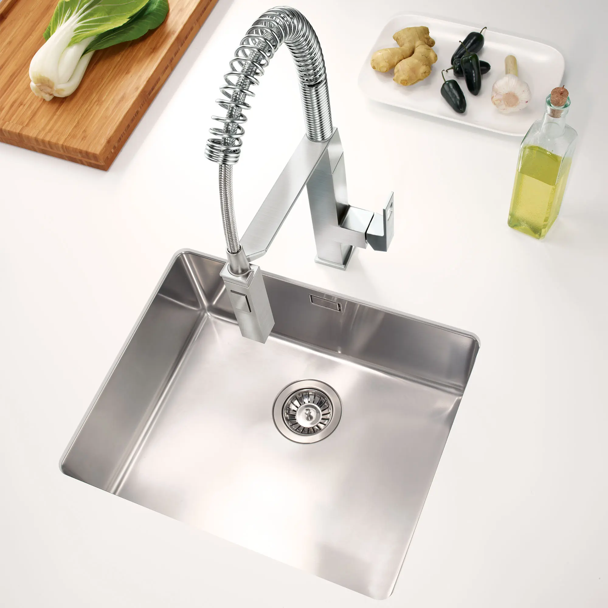 Eurocube Single-Handle Semi-Pro Dual Spray Kitchen Faucet 1.75 GPM (6.6 L/min)