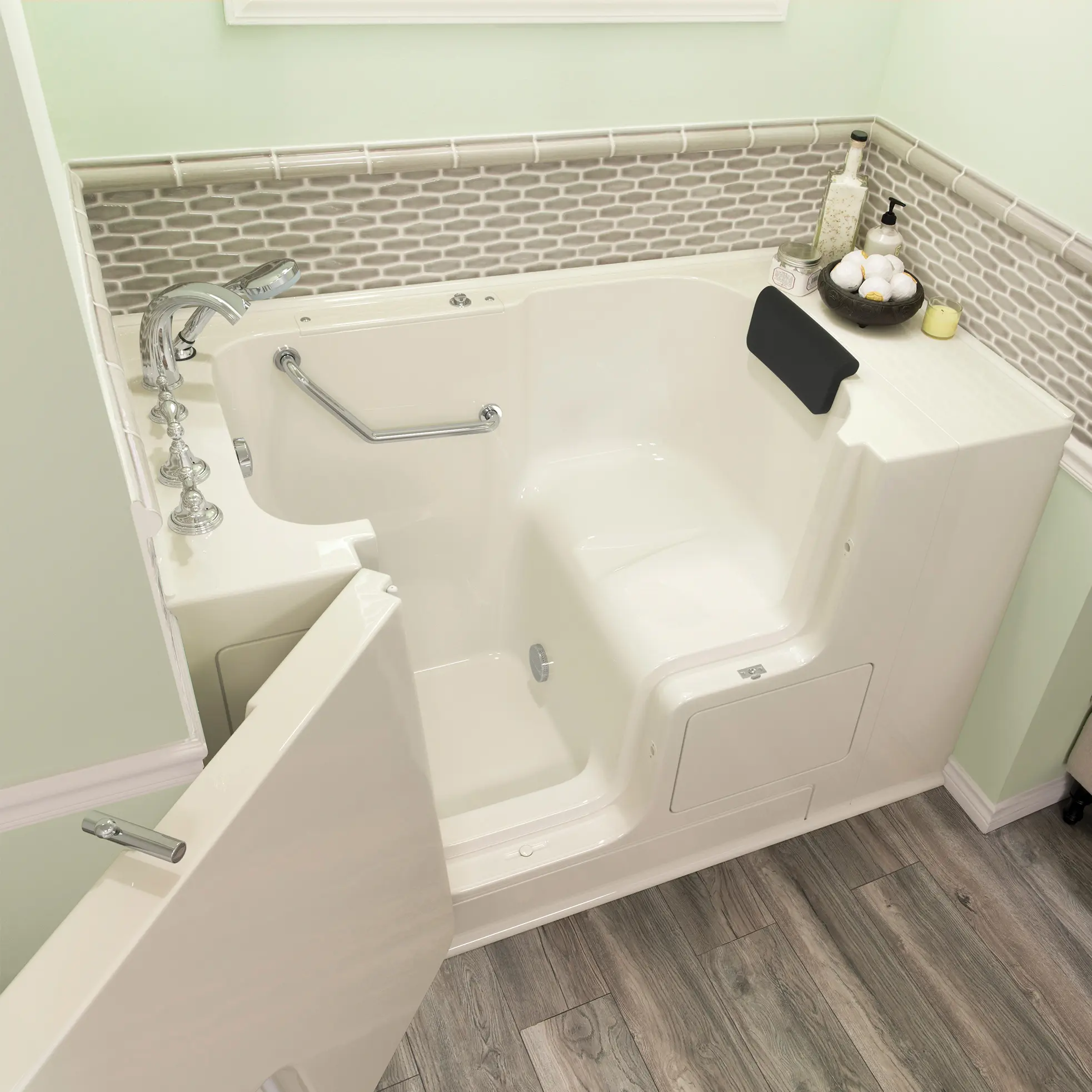 Gelcoat Premium Series 32 x 52 -Inch Walk-in Tub With Soaker