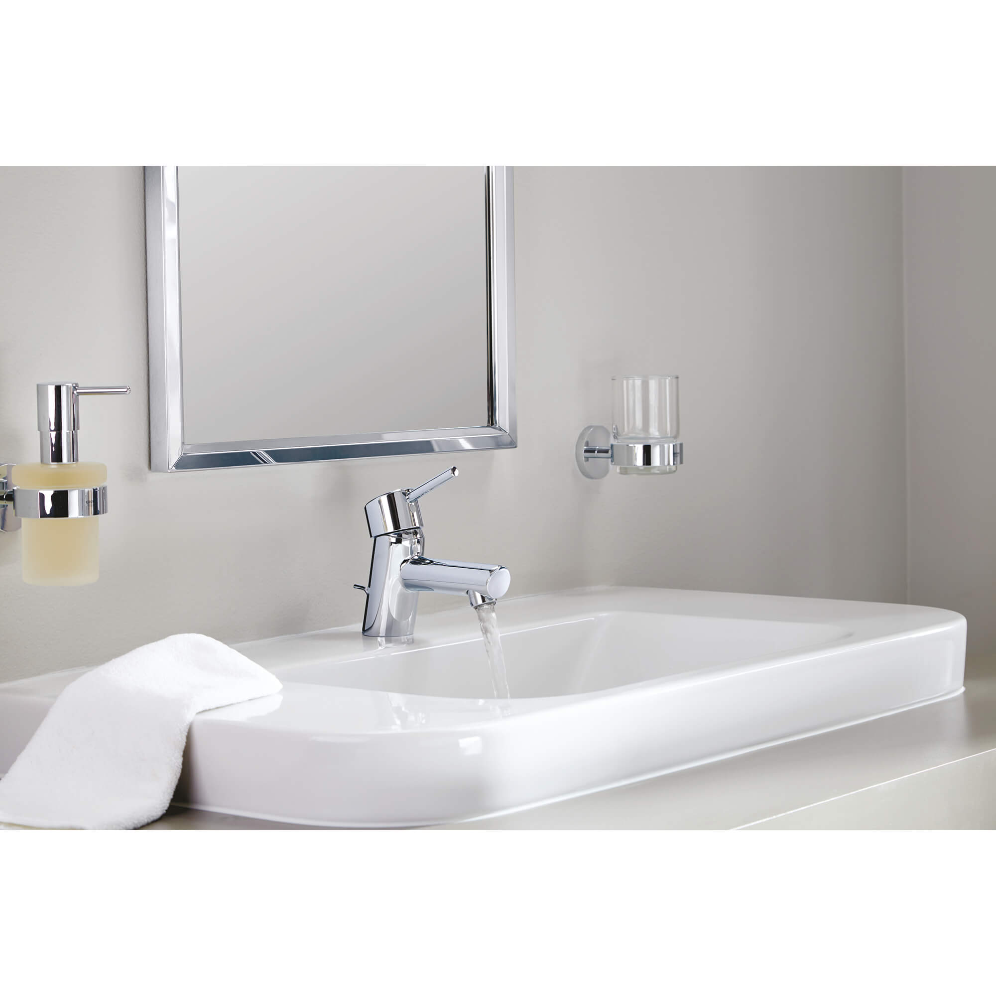 Single Hole Single-Handle XS-Size Bathroom Faucet, 1.2 GPM (4.5 L/min)