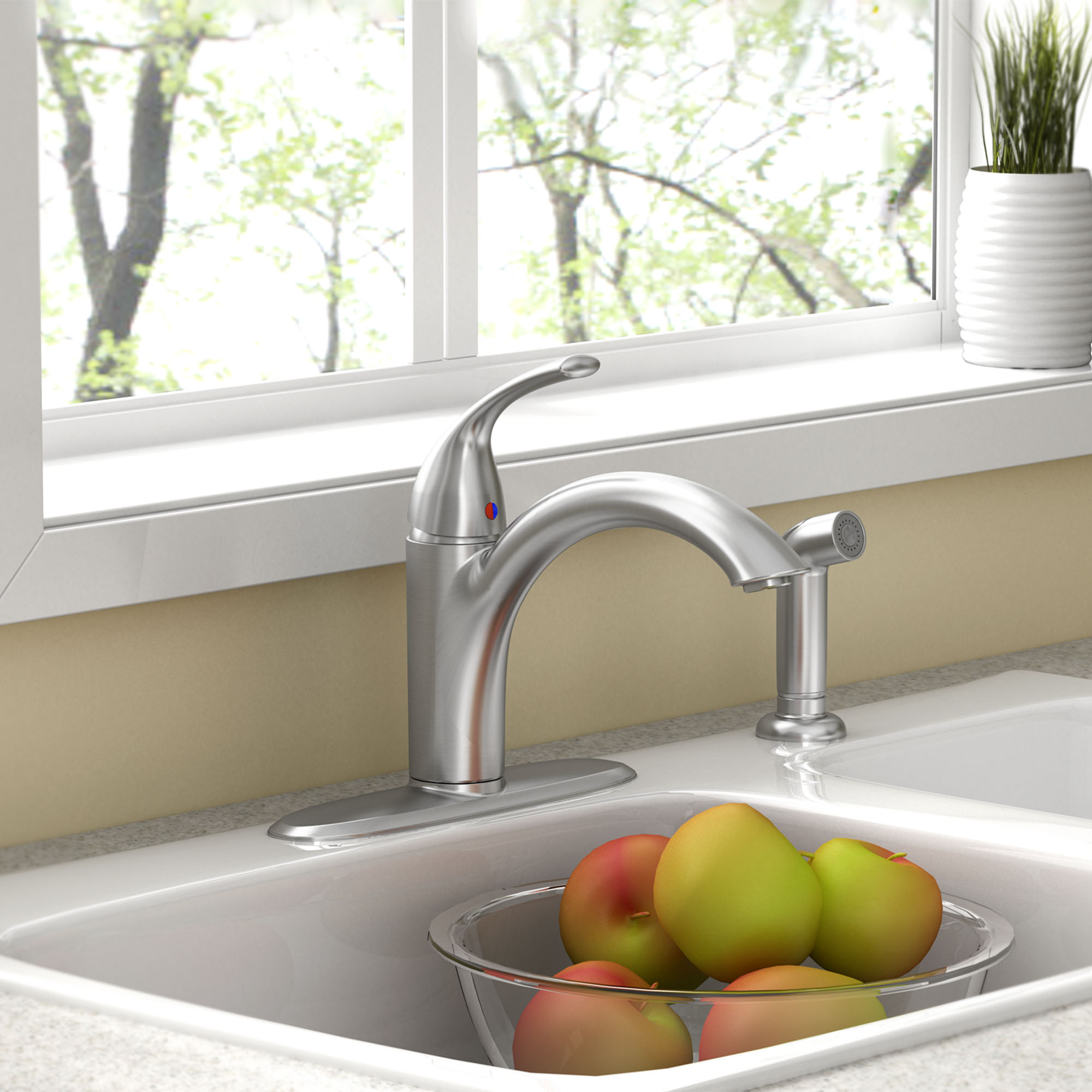 Quince™ Single-Handle Kitchen Faucet 2.2 gpm/8.3 L/min With Side Spray