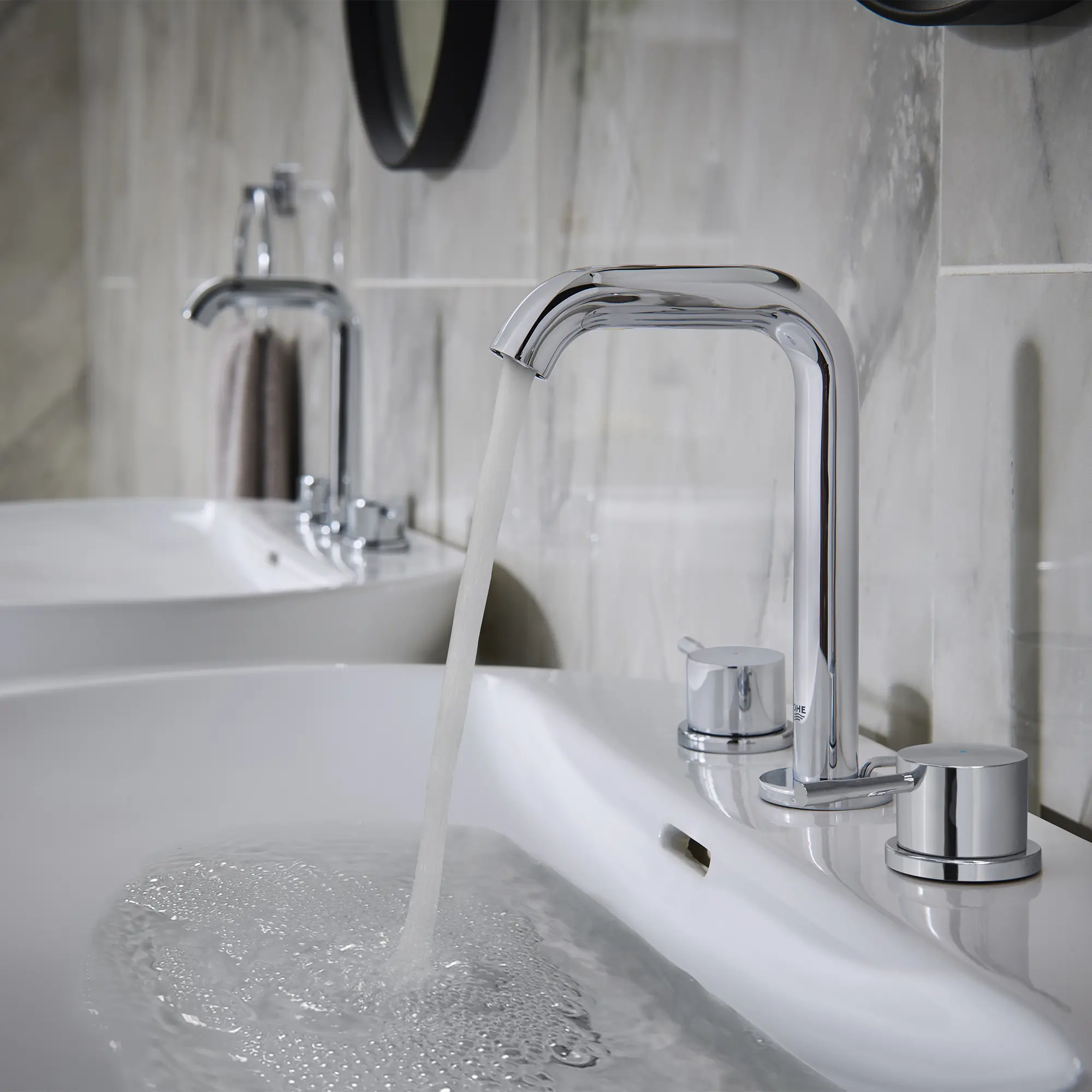 8-inch Widespread 2-Handle M-Size Bathroom Faucet, 1.2 GPM (4.5 L/min)