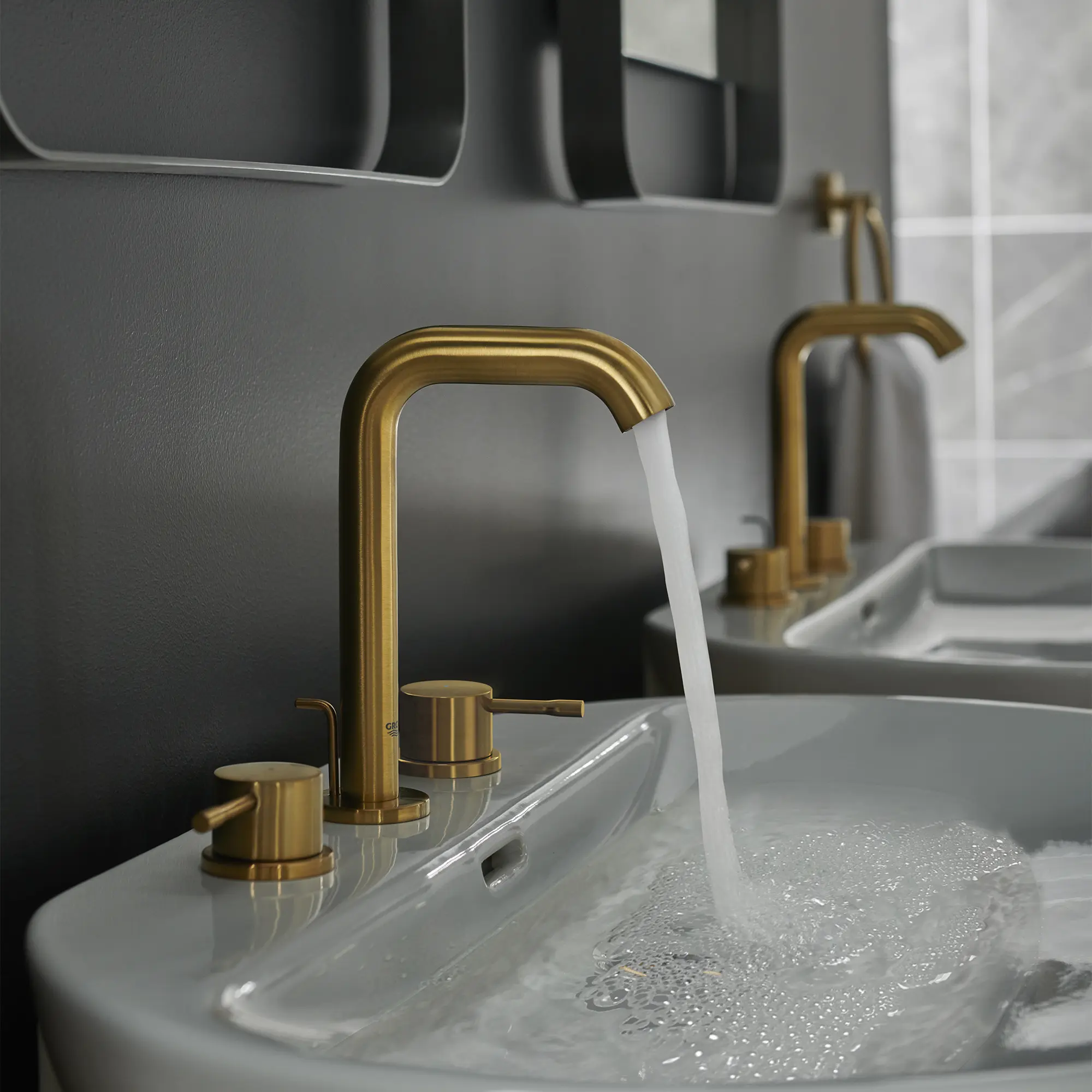 8-inch Widespread 2-Handle M-Size Bathroom Faucet, 1.2 GPM (4.5 L/min)