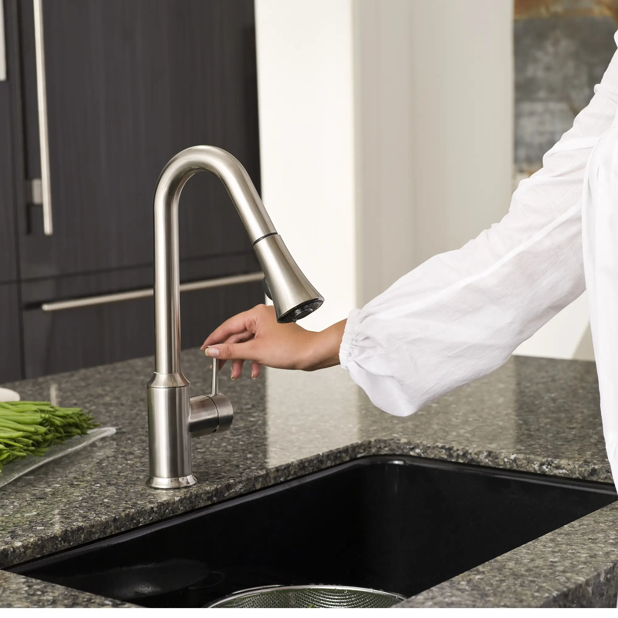 Pekoe® Single-Handle Pull-Down Dual-Spray Kitchen Faucet 2.2 gpm/8.3 L/min