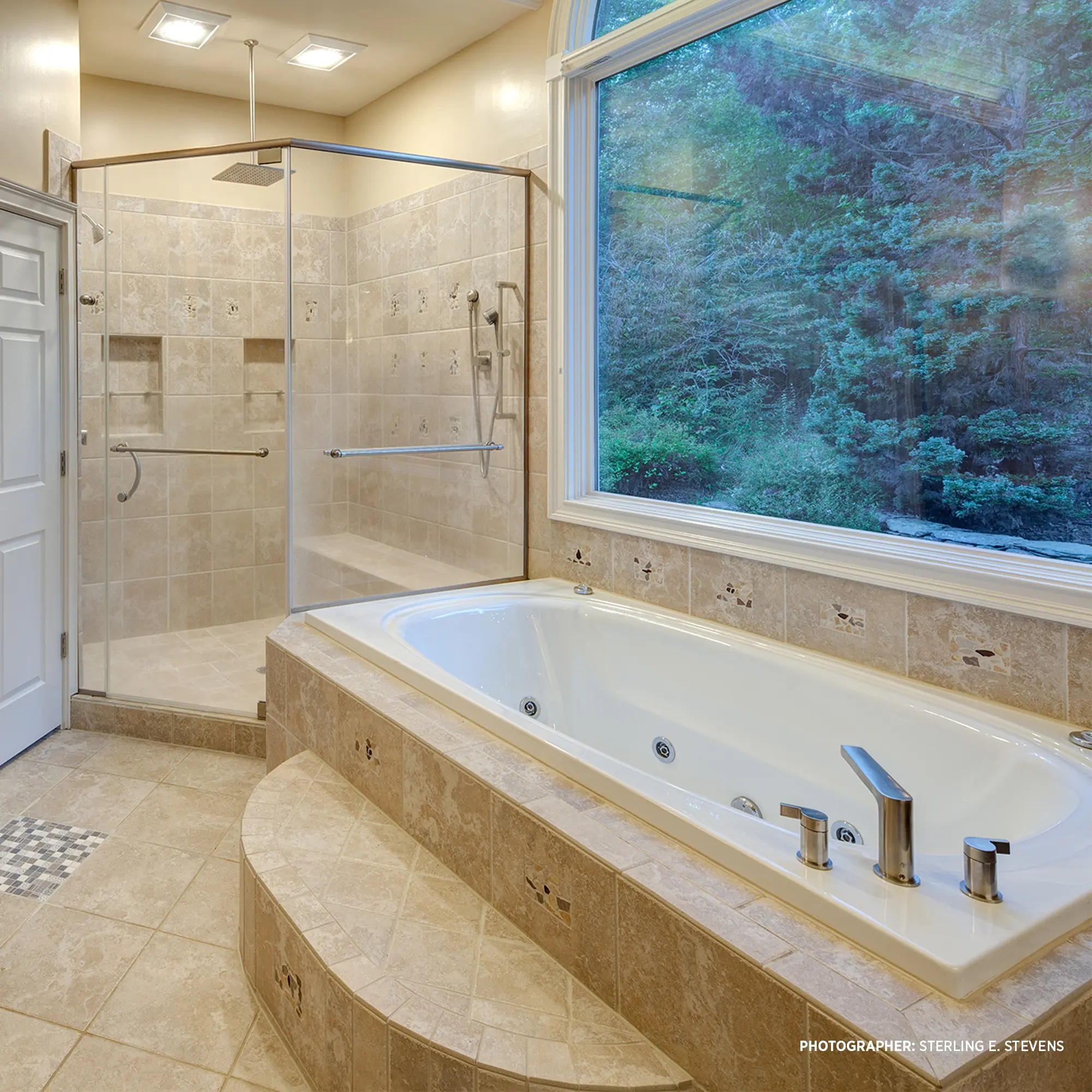 Baignoire en alcôve Byrdcliffe 60 x 30 po, renvoi à droite