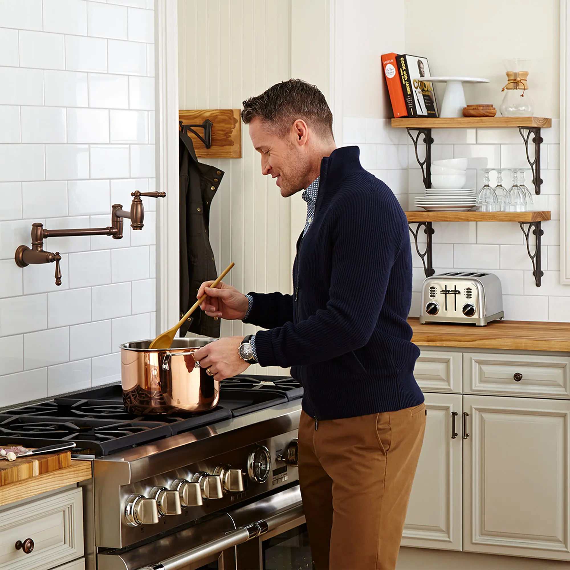 Traditional Kitchen Pot Filler