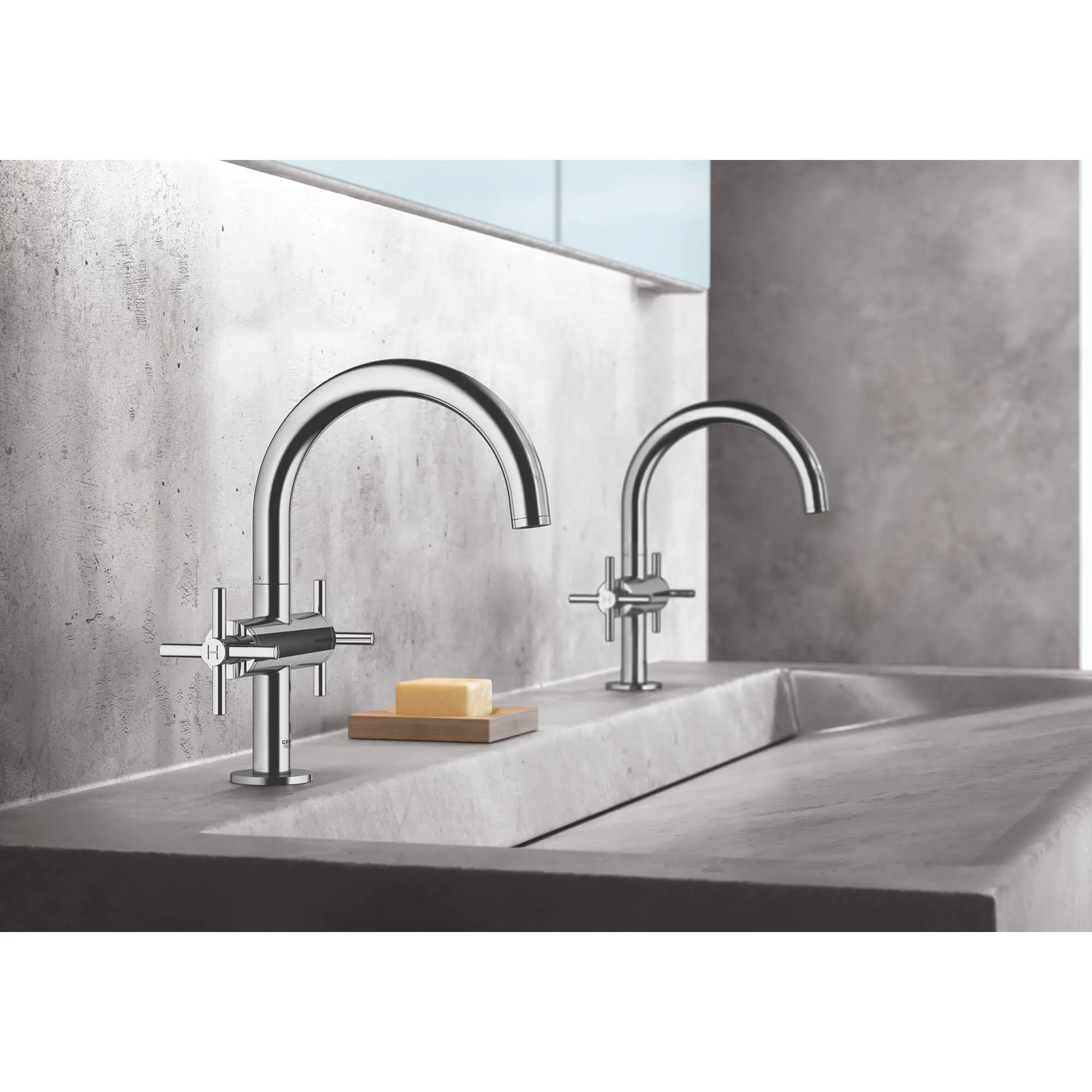 Single Hole Two-Handle M-Size Bathroom Faucet 1.2 GPM