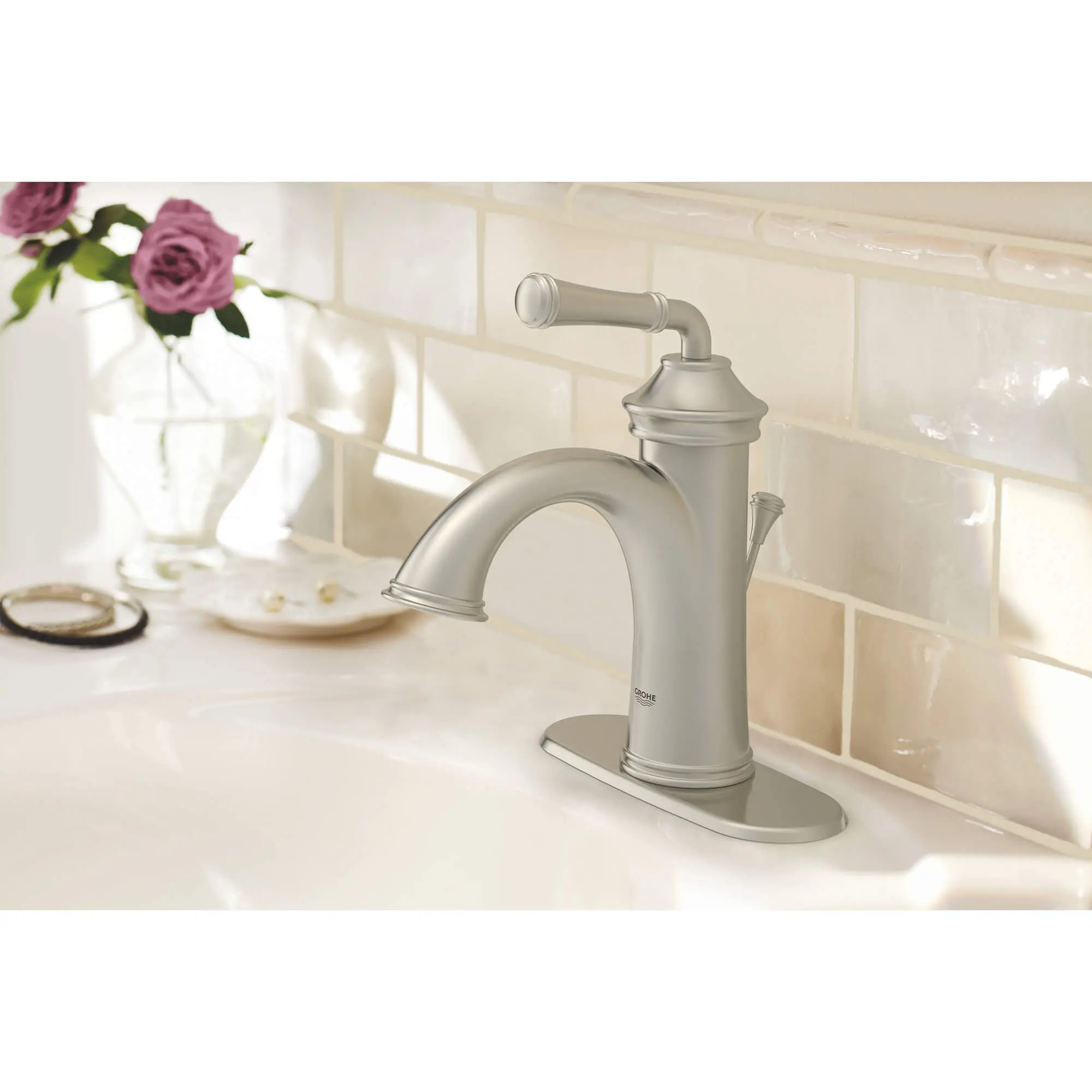 Single Hole Single-Handle S-Size Bathroom Faucet 1.2 GPM