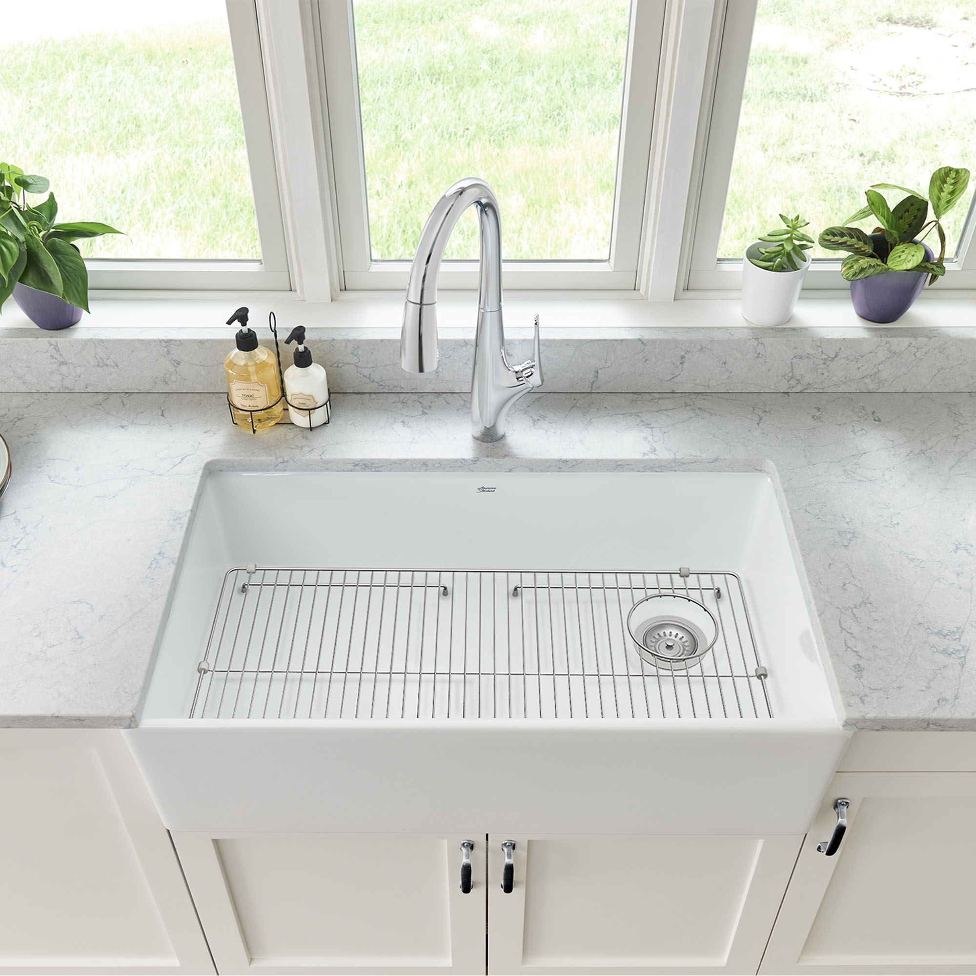 Avery® 36 x 20-Inch Fine Fireclay Undermount or Flush Mount Single Bowl  Apron Front Kitchen Sink