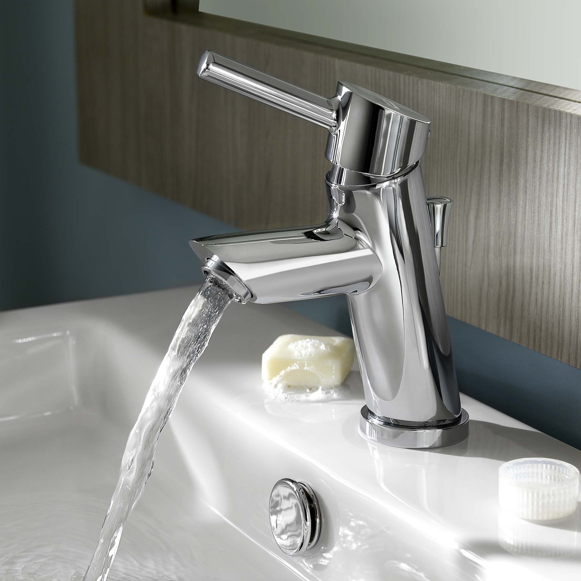 Serin™ Single Hole Single-Handle Bathroom Faucet 1.2 gpm/4.5 L/min With Lever Handle