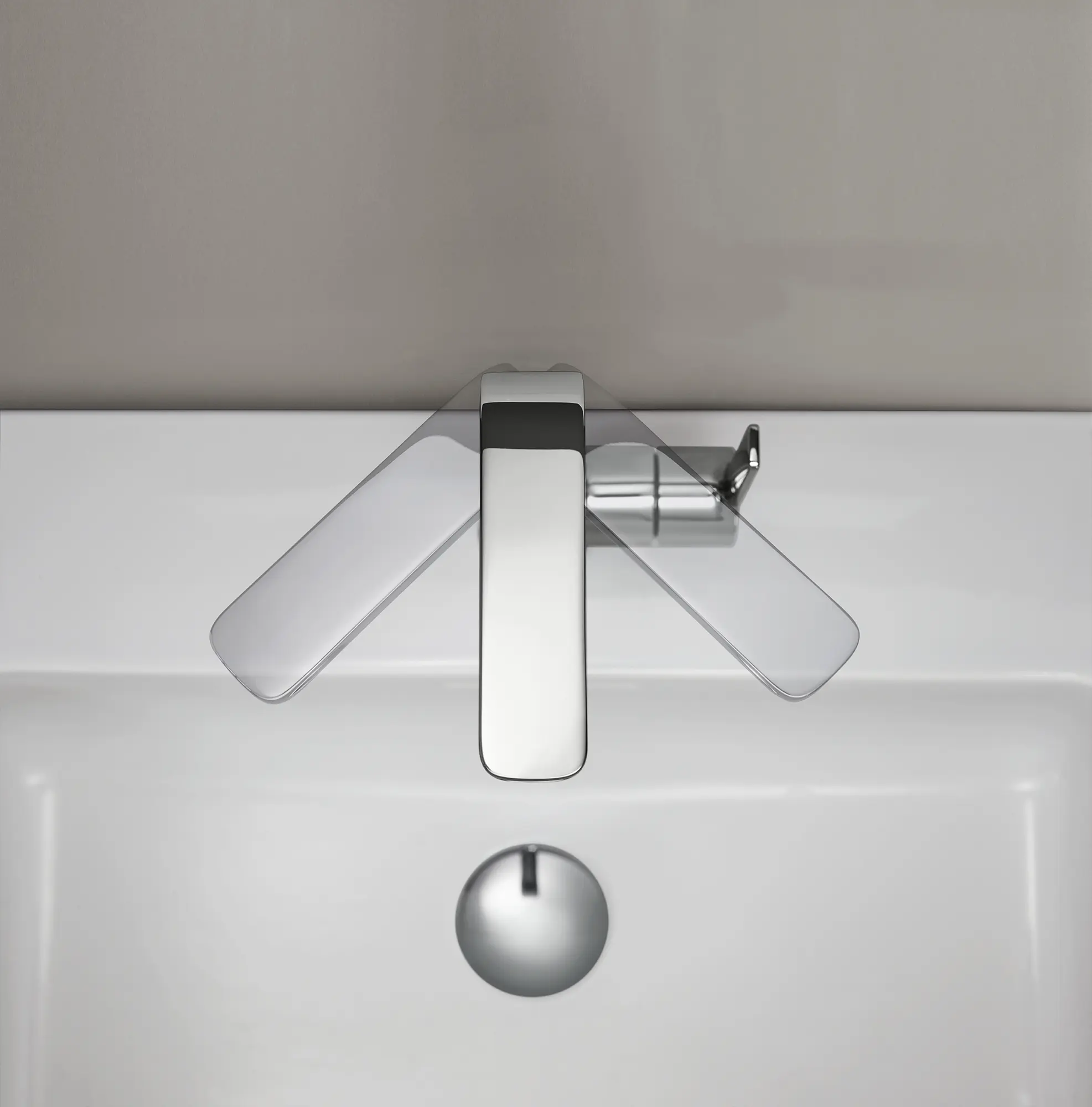 Single Hole Single-Handle L-Size Bathroom Faucet 4.5 L/min (1.2 gpm)