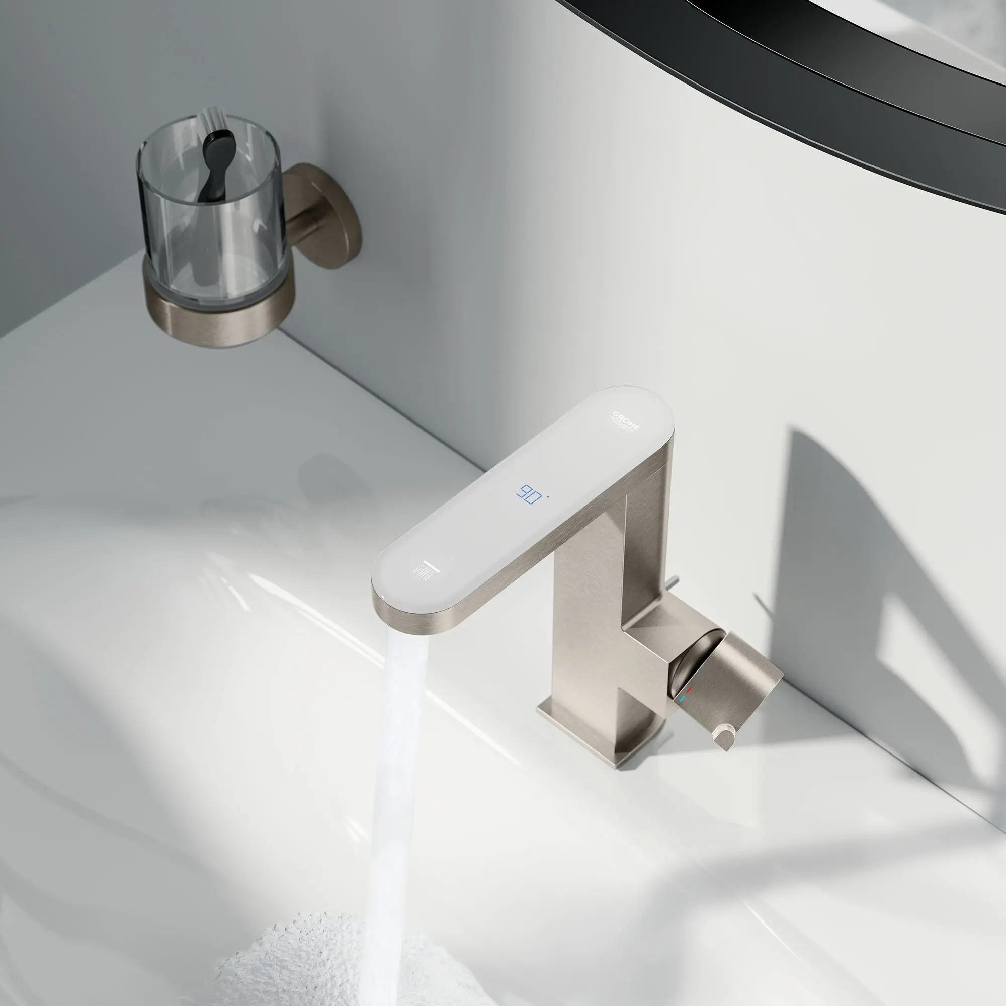 Single-Handle Bathroom Faucet 1/2" with LED display, M-size