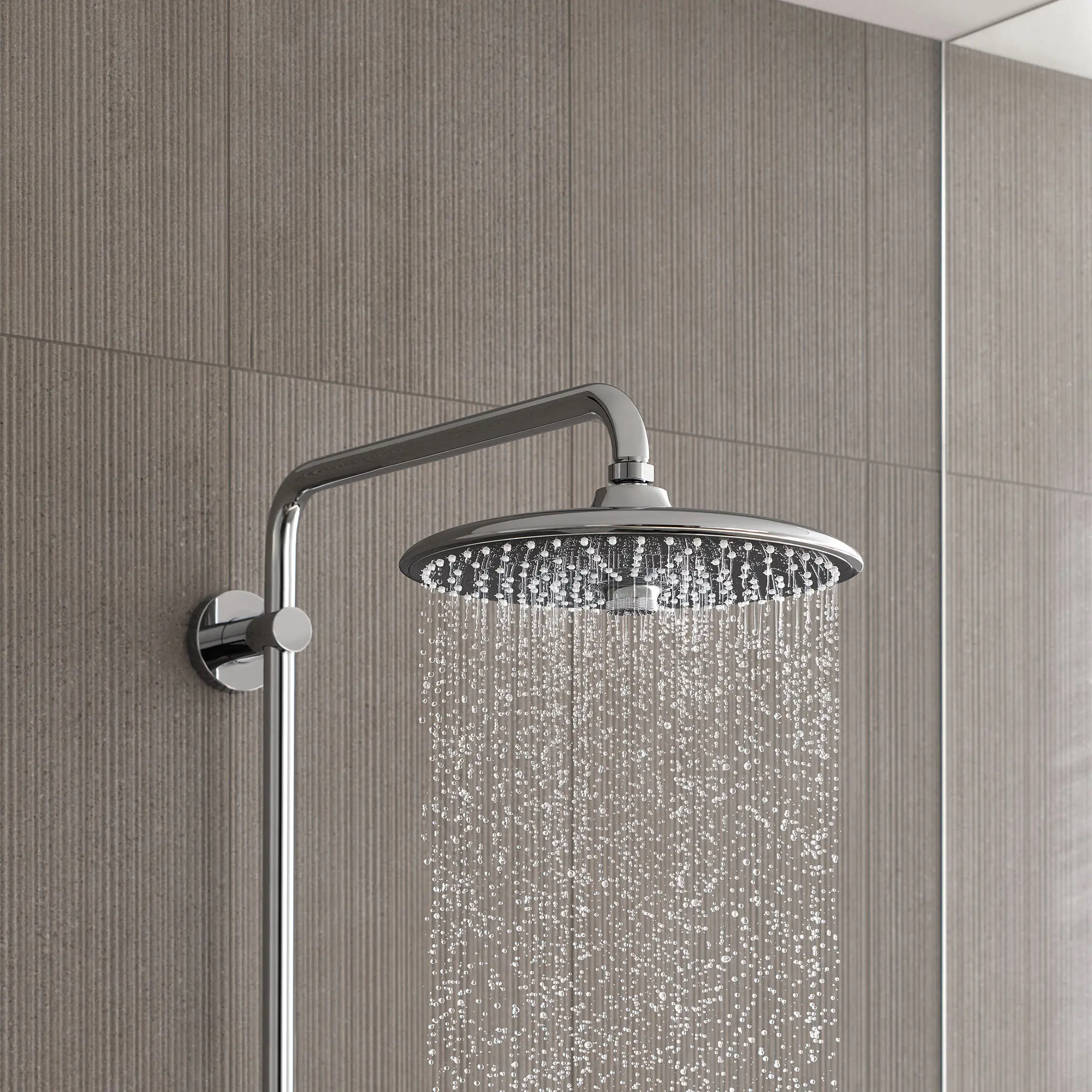 260 Shower Head, 10" - 3 Sprays, 1.75 GPM (6.6 L/min)