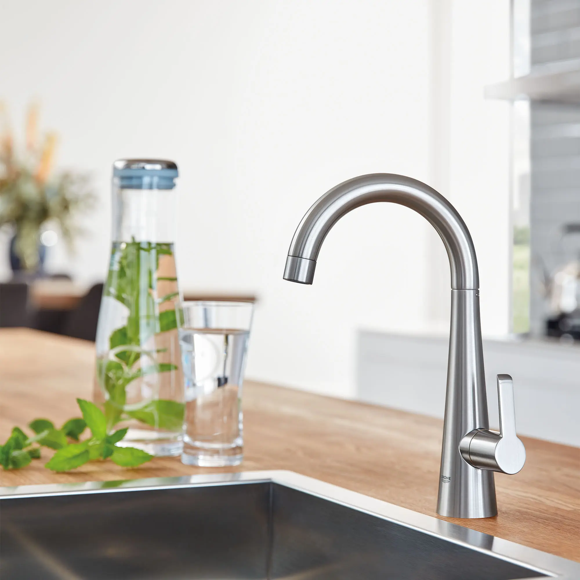 Single-Handle Beverage Faucet (Cold Water Only) with Filtration 6.6 L/min (1.75 gpm)