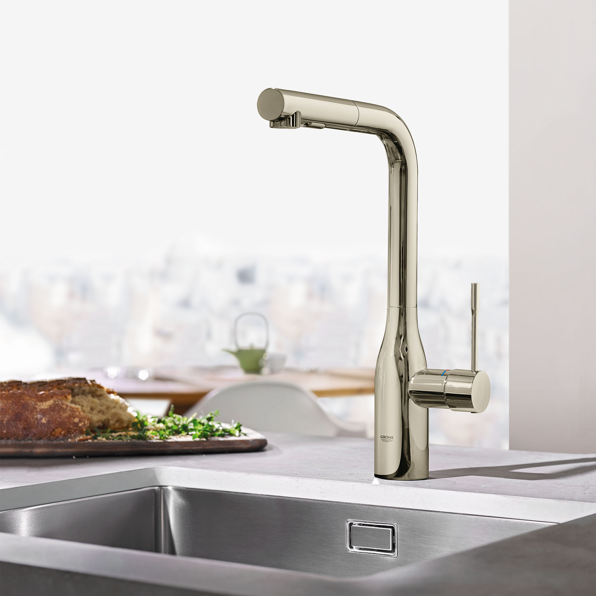 Single-Handle Pull-Out Kitchen Faucet Dual Spray 6.6 L/min (1.75 gpm)