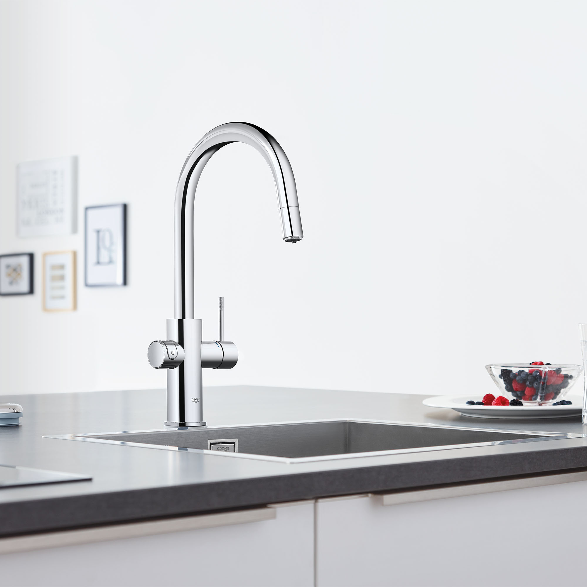 GROHE Blue Single-Handle Pull Down Kitchen Faucet Single Spray 6.6 L/min (1.75 gpm) Chilled & Sparkling Water