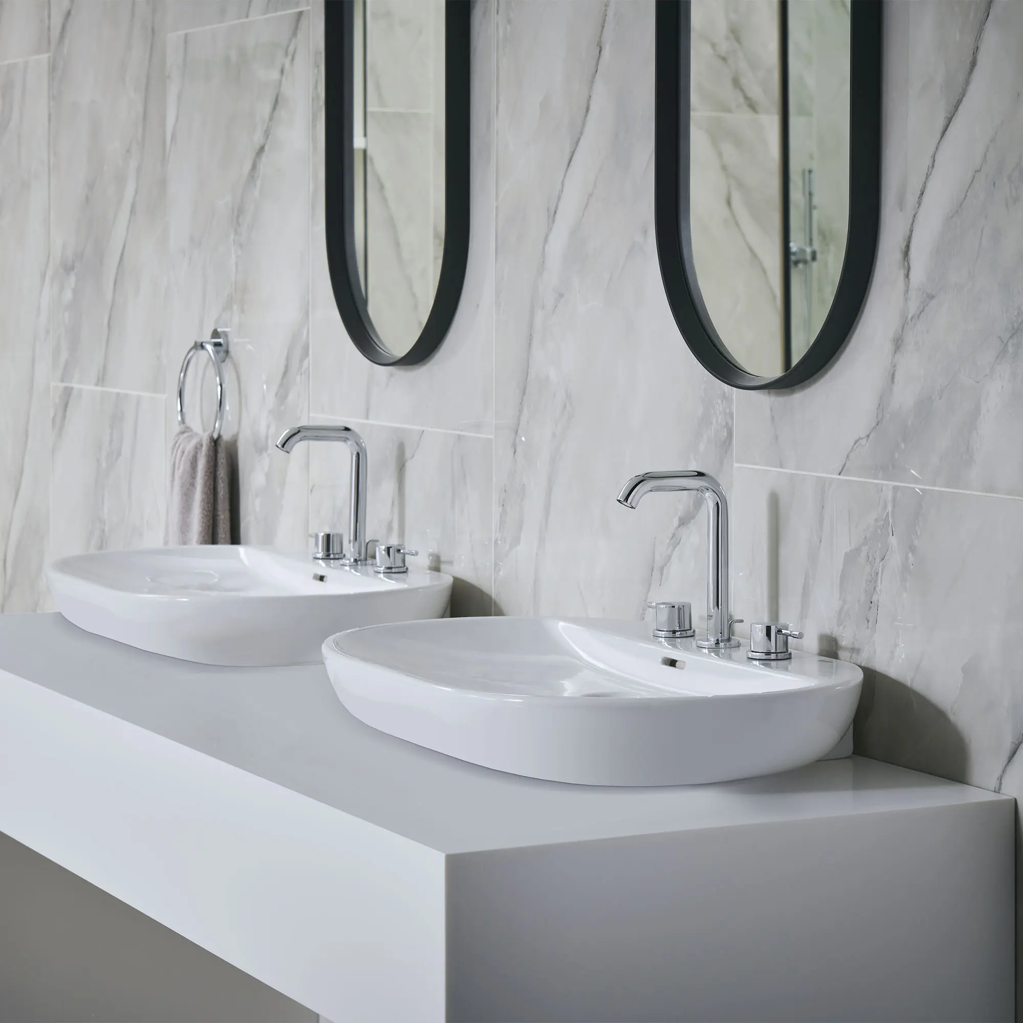 8" Widespread 2-Handle M-Size Bathroom Faucet 4.5 L/min (1.2 gpm)