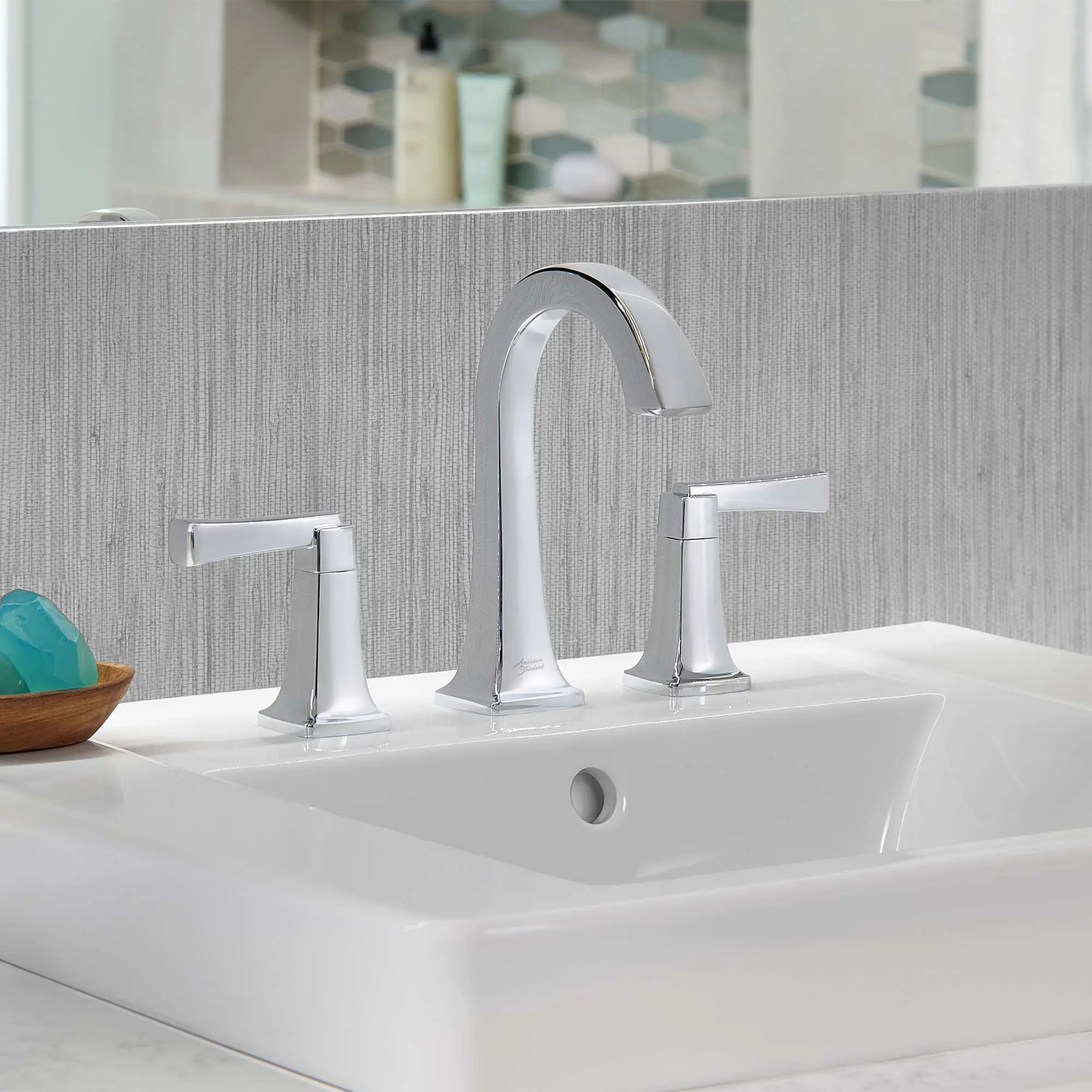 Townsend® 8-Inch Widespread 2-Handle Bathroom Faucet 1.2 gpm/4.5 L/min With Lever Handles