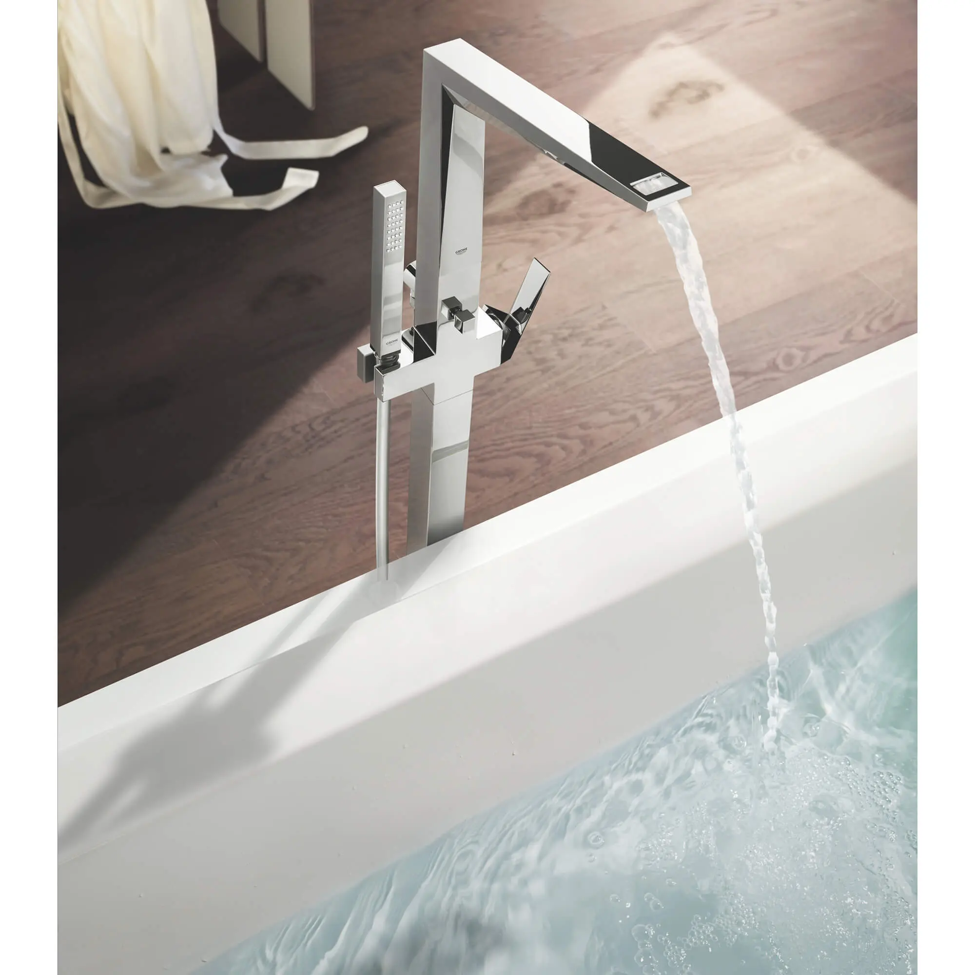 Single-Handle Freestanding Tub Faucet with 1.75 GPM Hand Shower