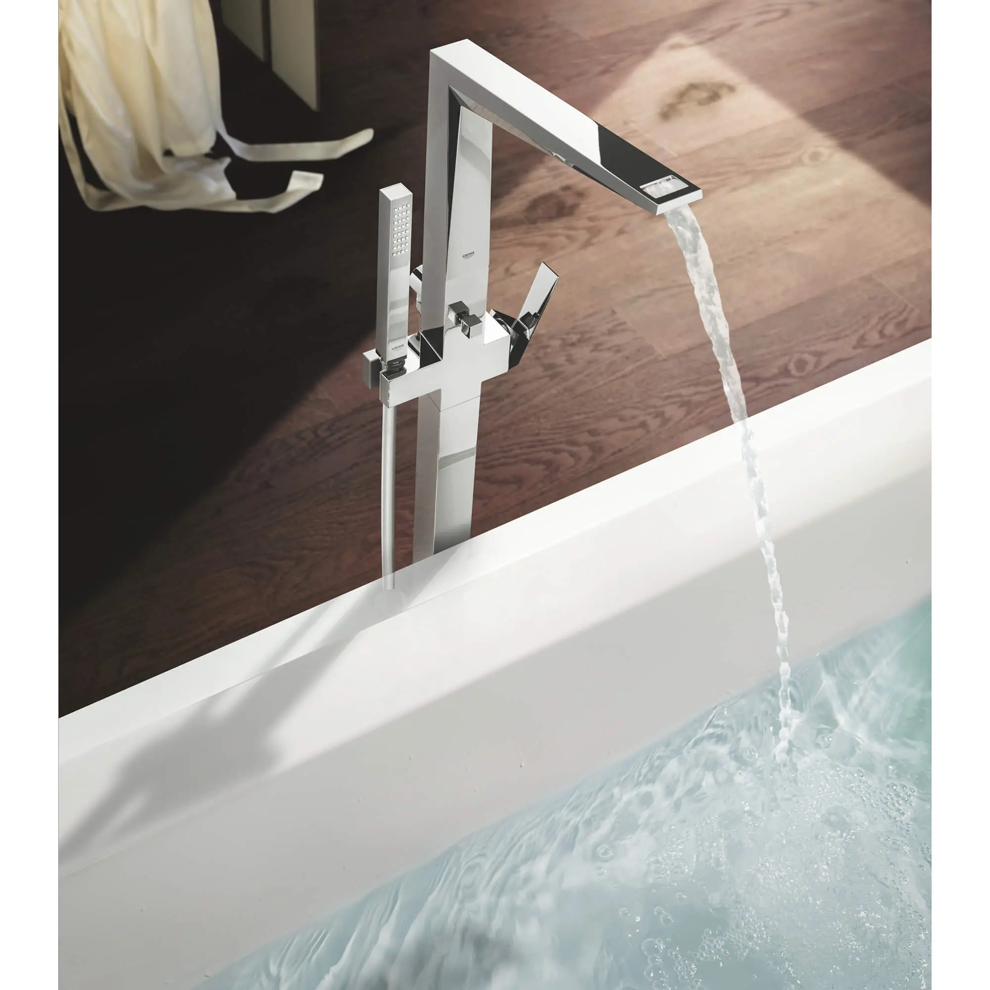 Single-Handle Freestanding Tub Faucet with 1.75 GPM Hand Shower