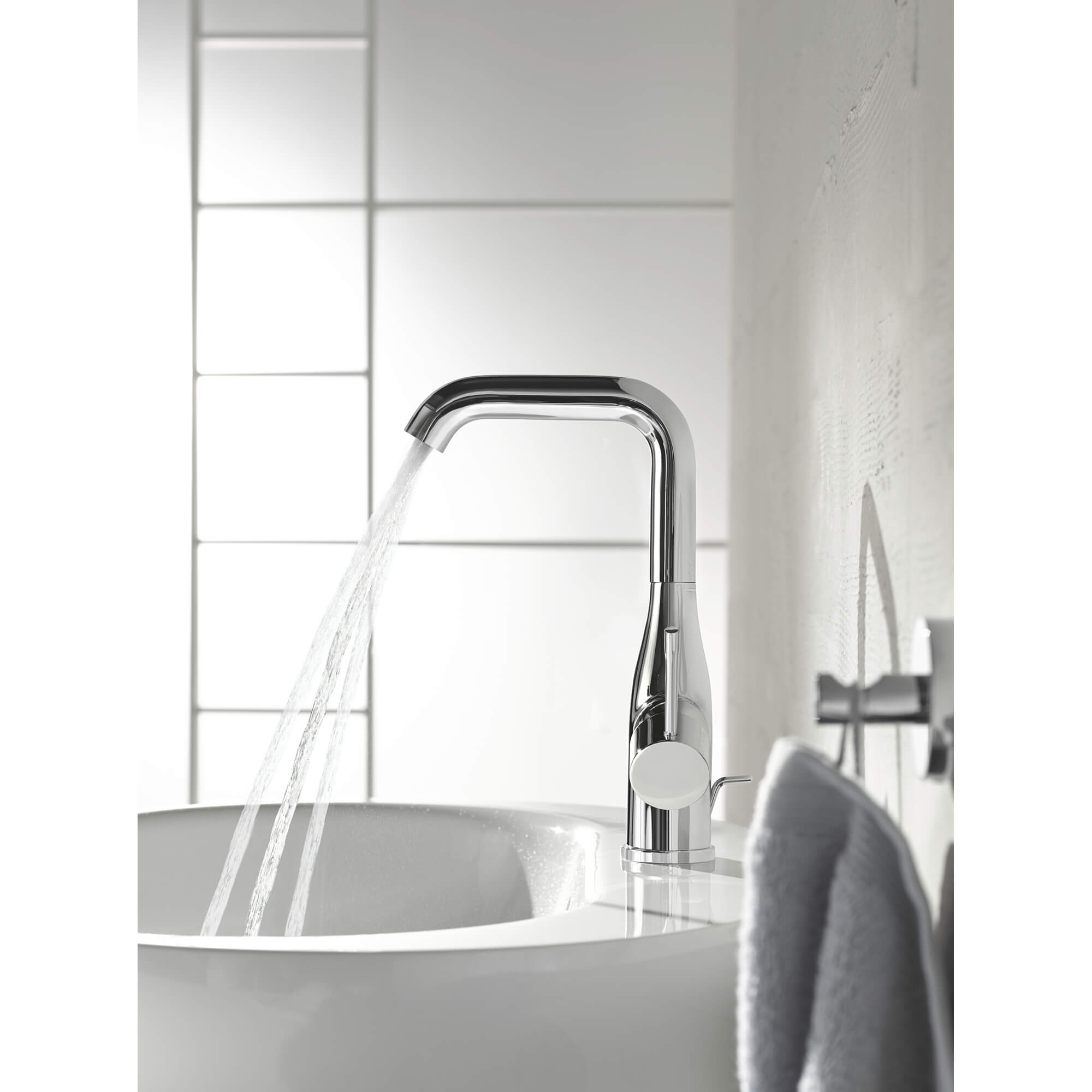 Single Hole Single-Handle L-Size Bathroom Faucet, 1.2 GPM (4.5 L/min)