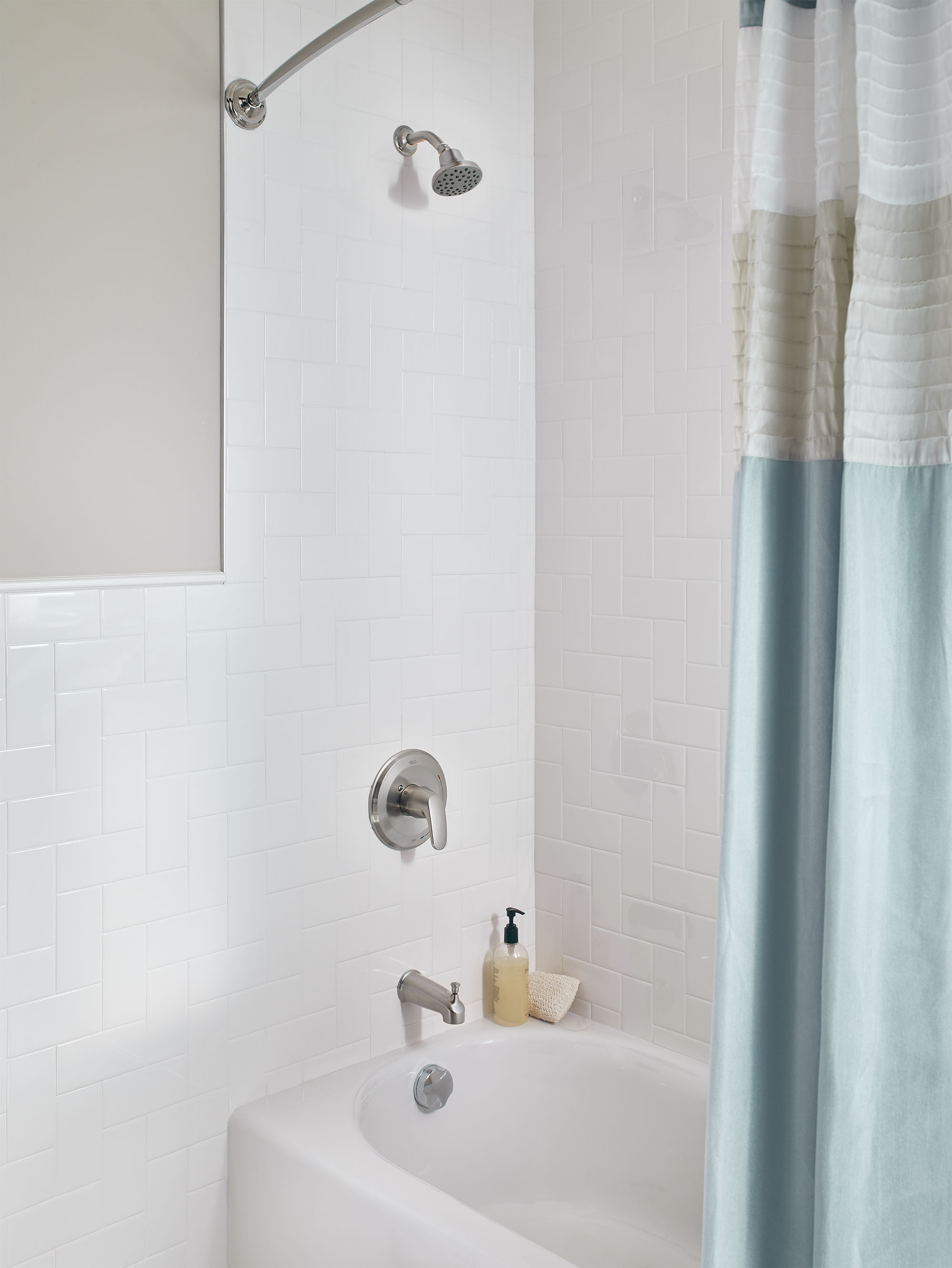 ColonyMC PRO - Ensemble de robinetterie pour baignoire/douche 1,75 gpm/6,6 L/min incluant une pomme de douche à économie d'eau, une cartouche à pression équilibrée en double céramique et une poignée à levier