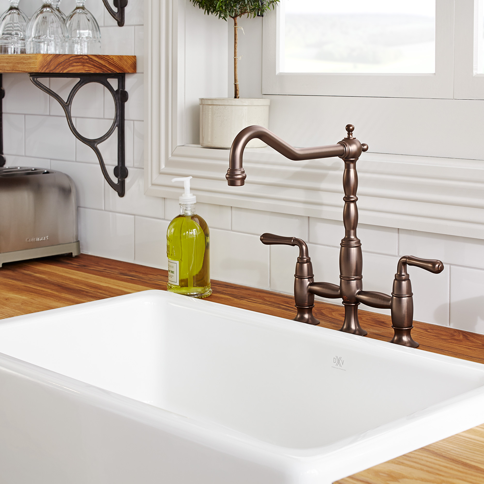 Victorian 2-Handle Widespread Bridge Kitchen Faucet with Side 