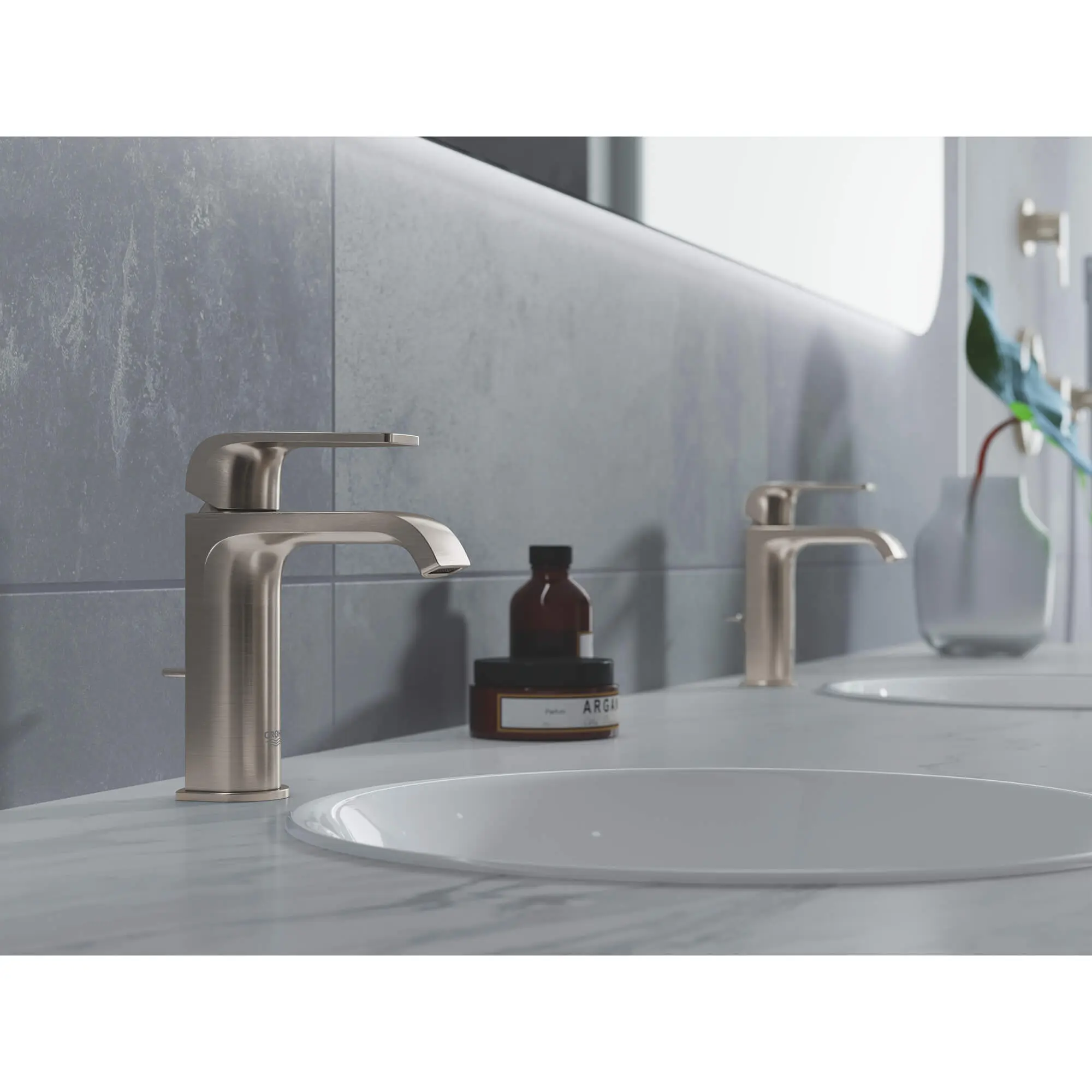 Single Hole Single-Handle S-Size Bathroom Faucet, 1.2 GPM (4.5 L/min)