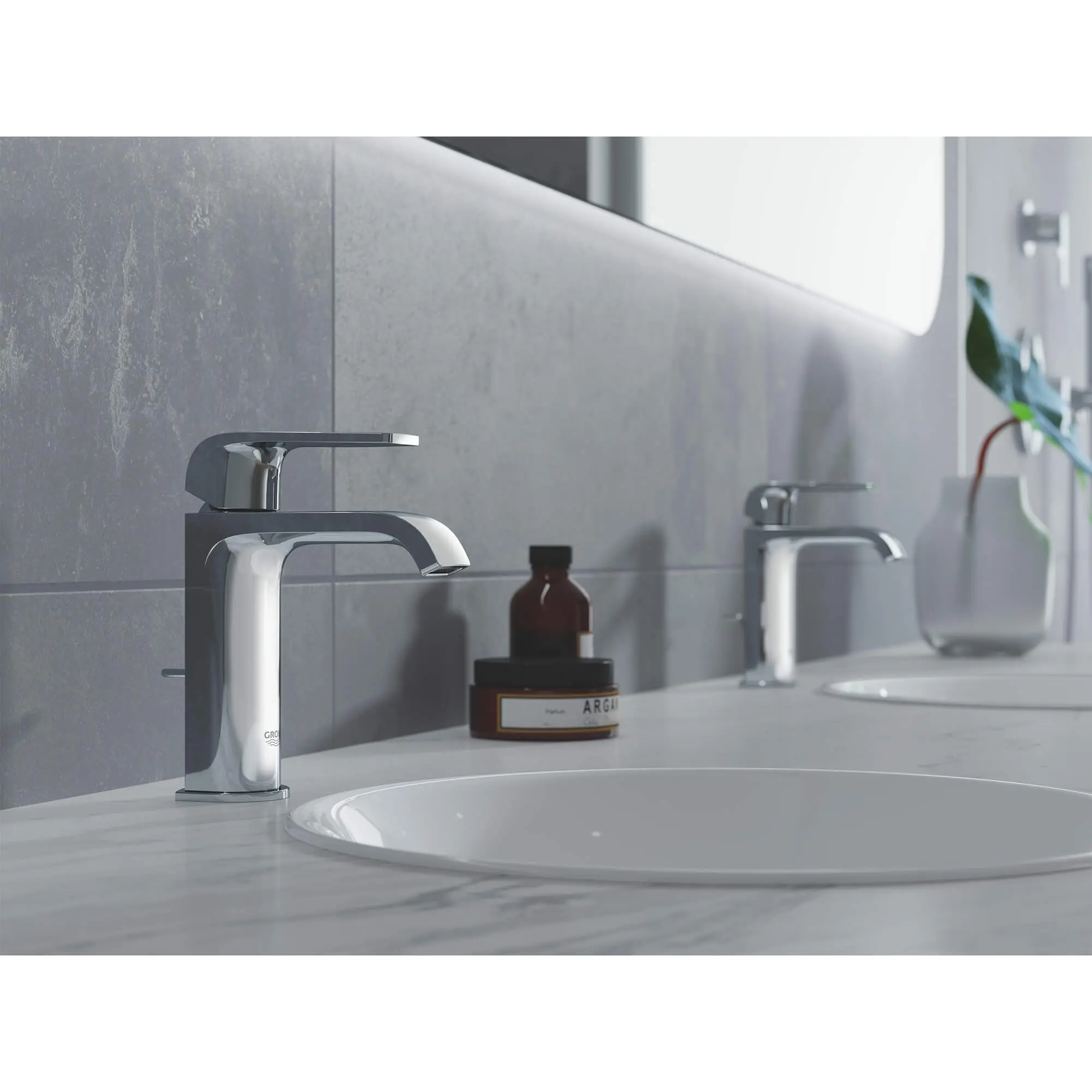 Single Hole Single-Handle S-Size Bathroom Faucet, 1.2 GPM (4.5 L/min)