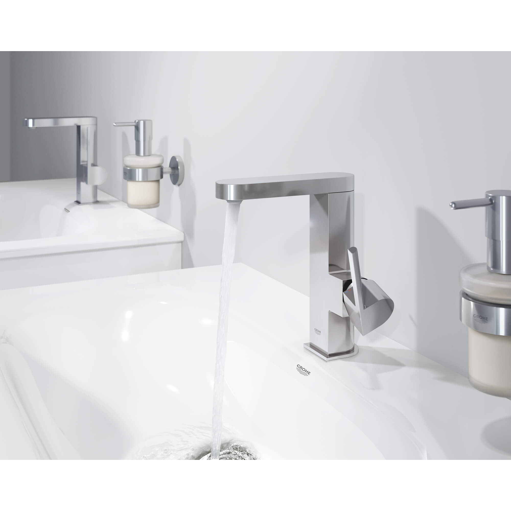 Single Hole Single-Handle M-Size Bathroom Faucet, 1.2 GPM (4.5 L/min)