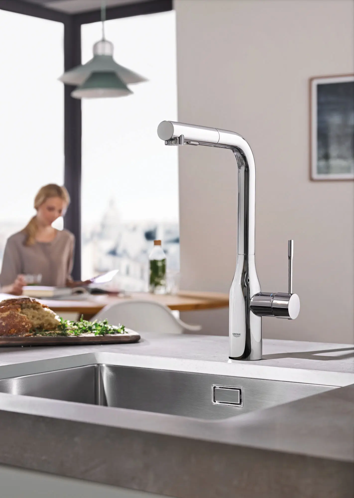 Single-Handle Pull-Out Kitchen Faucet Dual Spray 6.6 L/min (1.75 gpm)